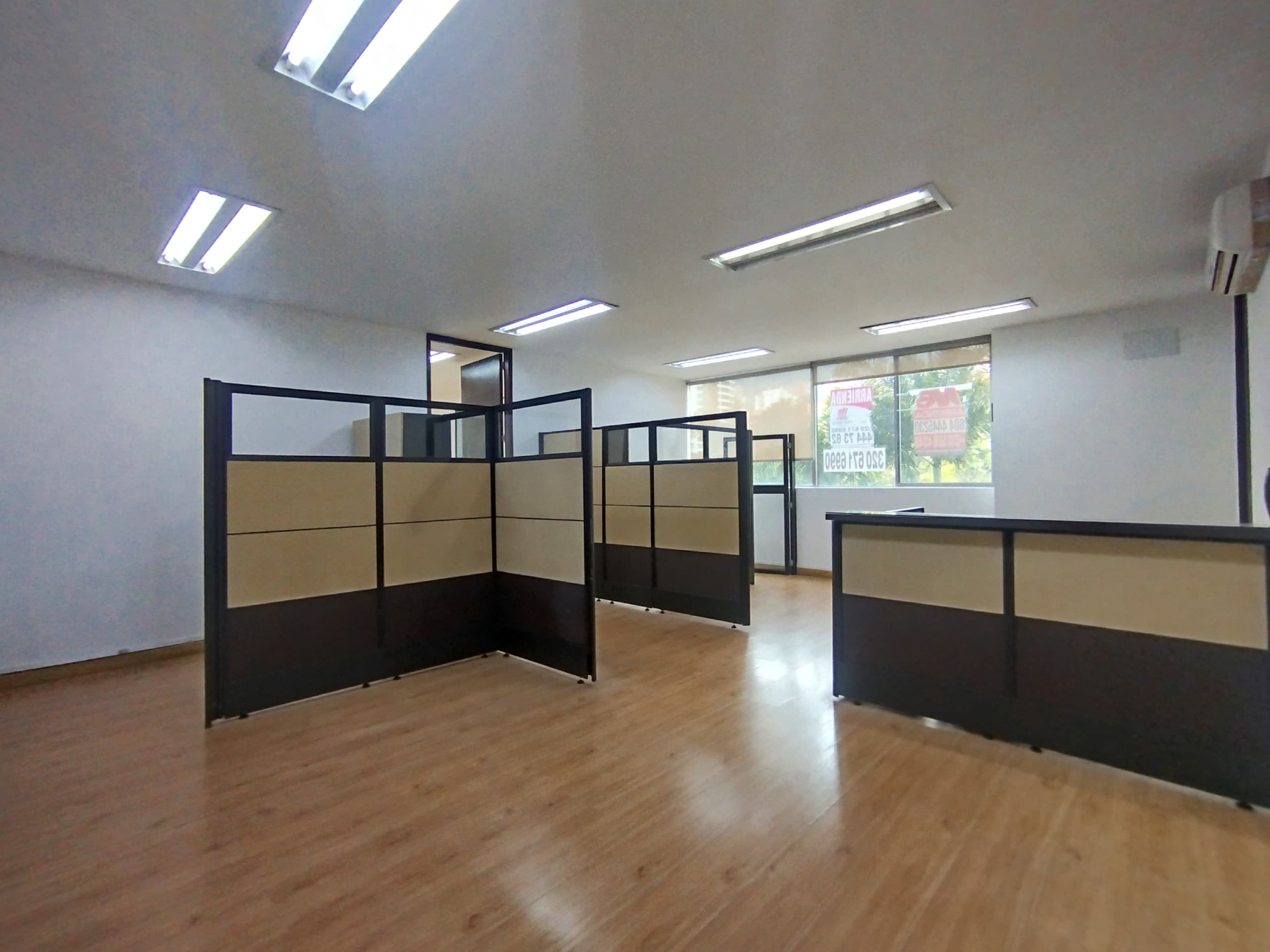 Oficina en arriendo en Milla De Oro, Poblado, Medellín — foto 1 de 15