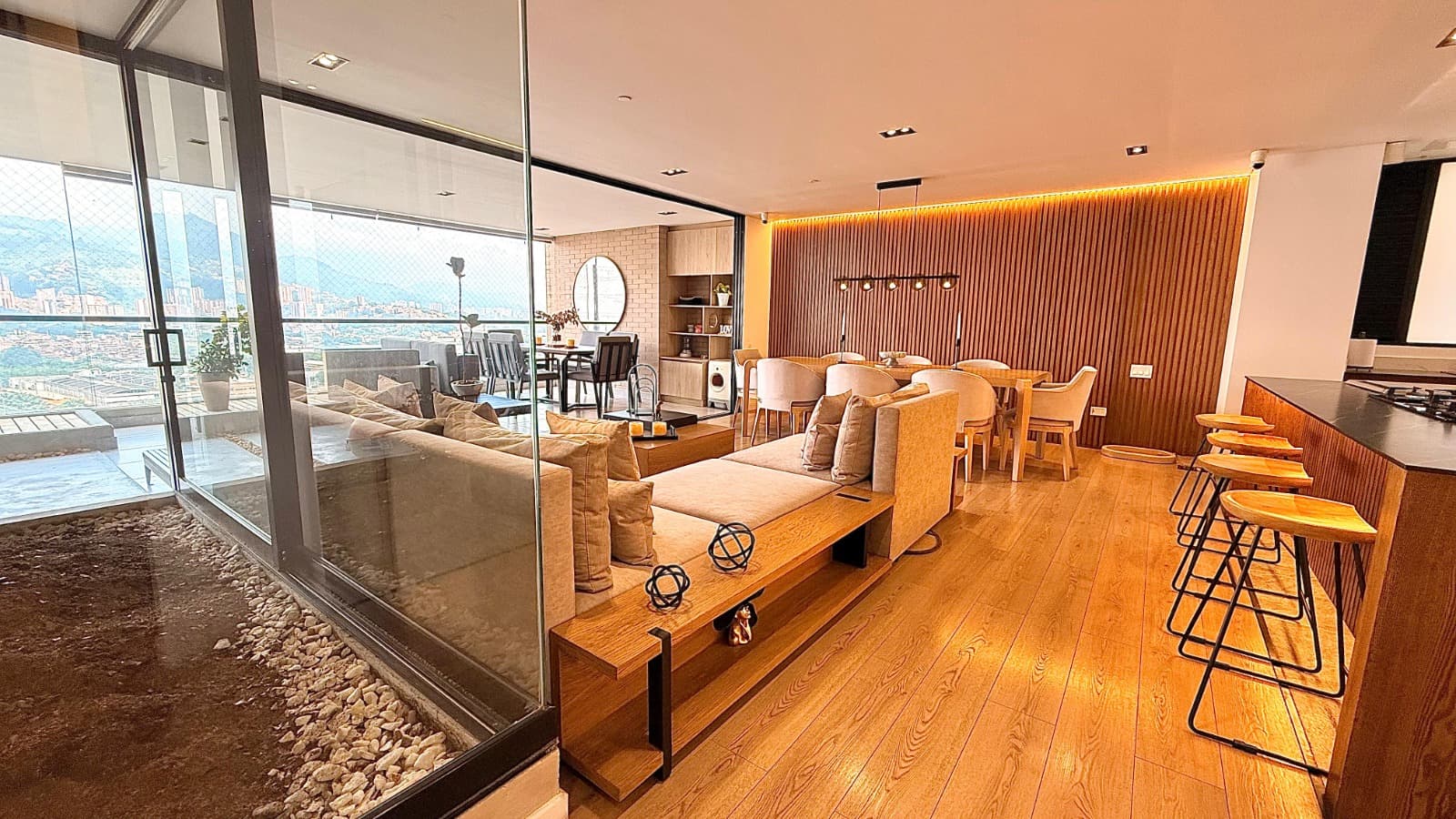 Apartamento en arriendo en Santa María De Los Ángeles, Poblado, Medellín — foto 5 de 20