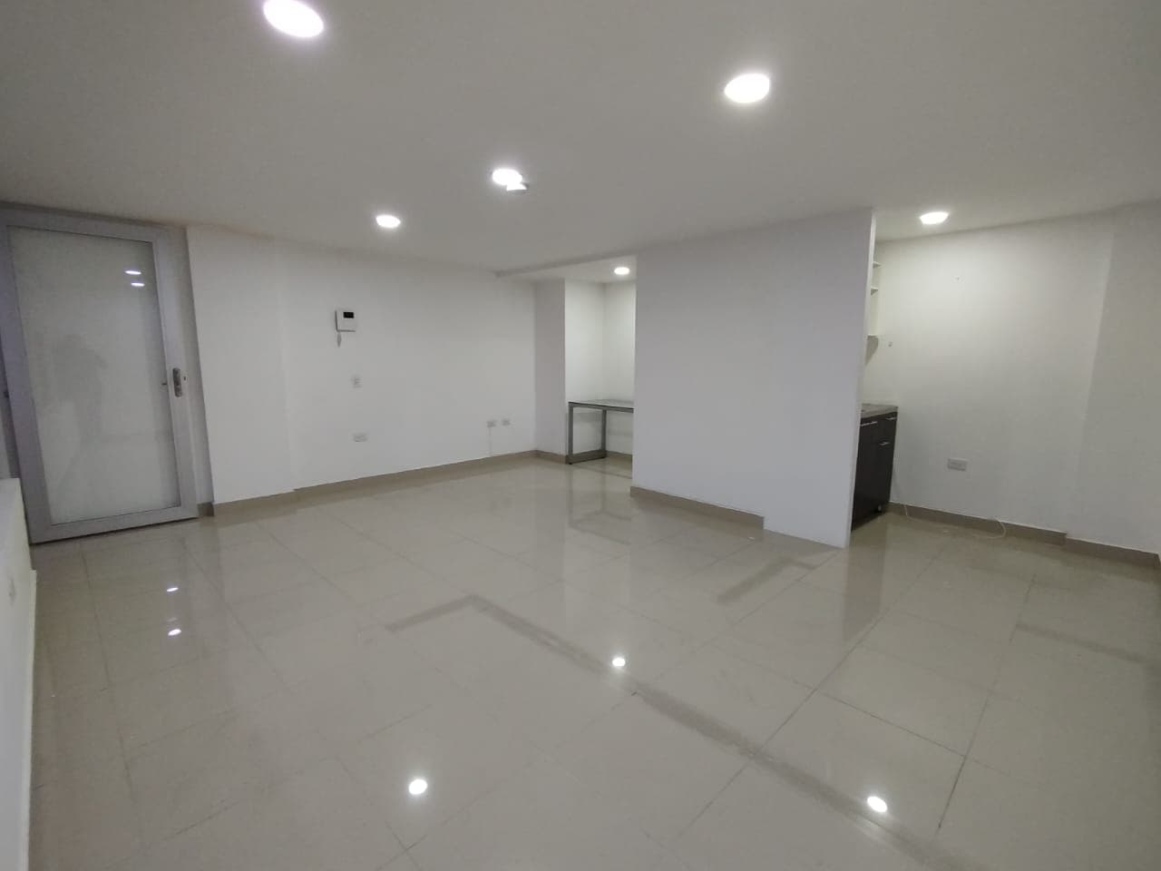 Oficina en arriendo en Santa Ana, Sabaneta — foto 1 de 12