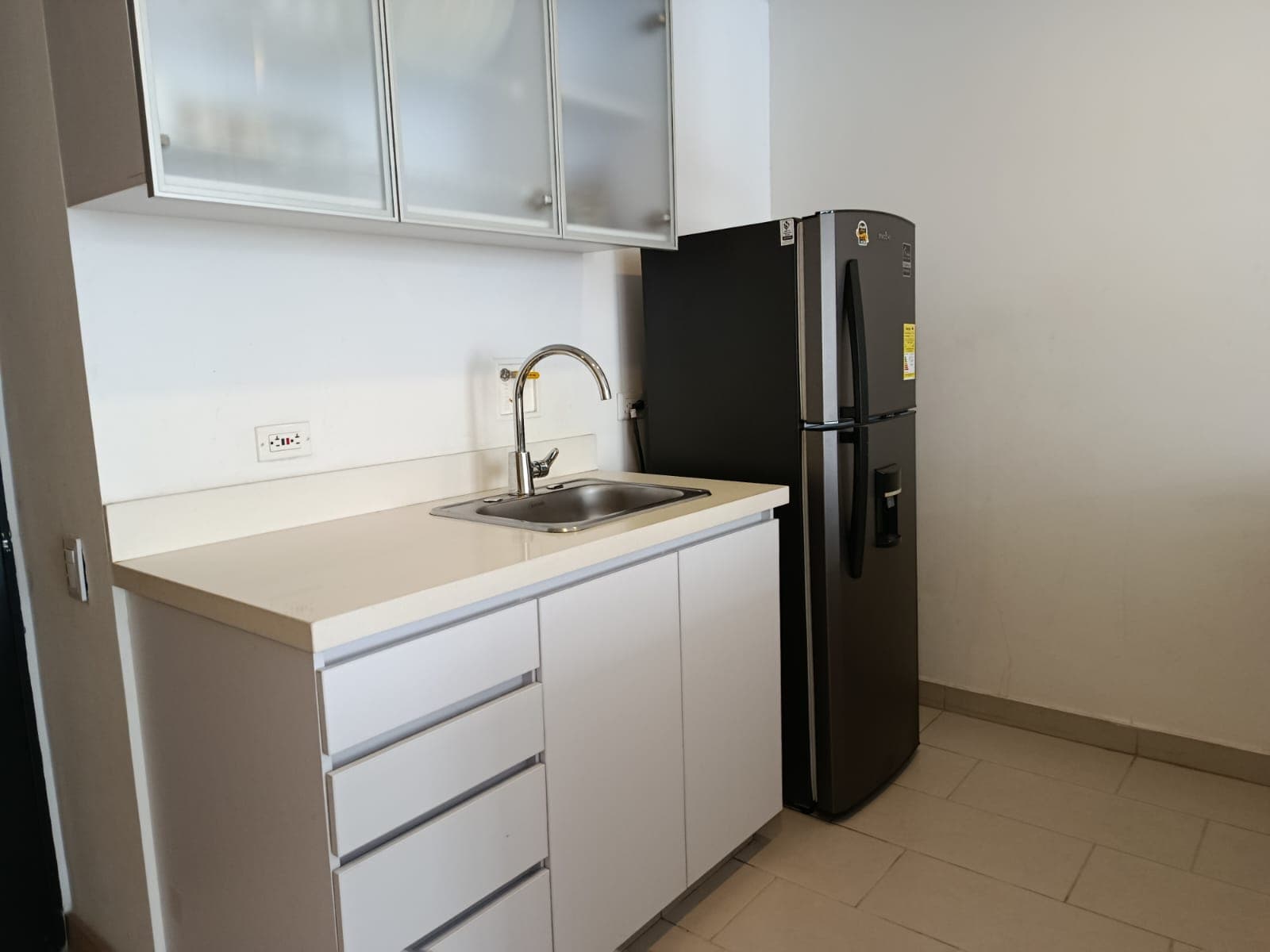 Apartamento en arriendo en Laureles, Medellín — foto 3 de 13