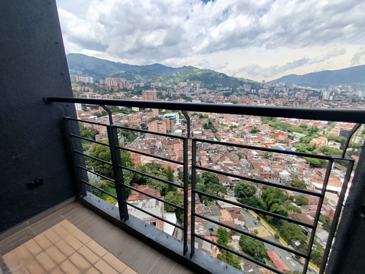 Apartamento en arriendo en La Abadia, Envigado — foto 2 de 20