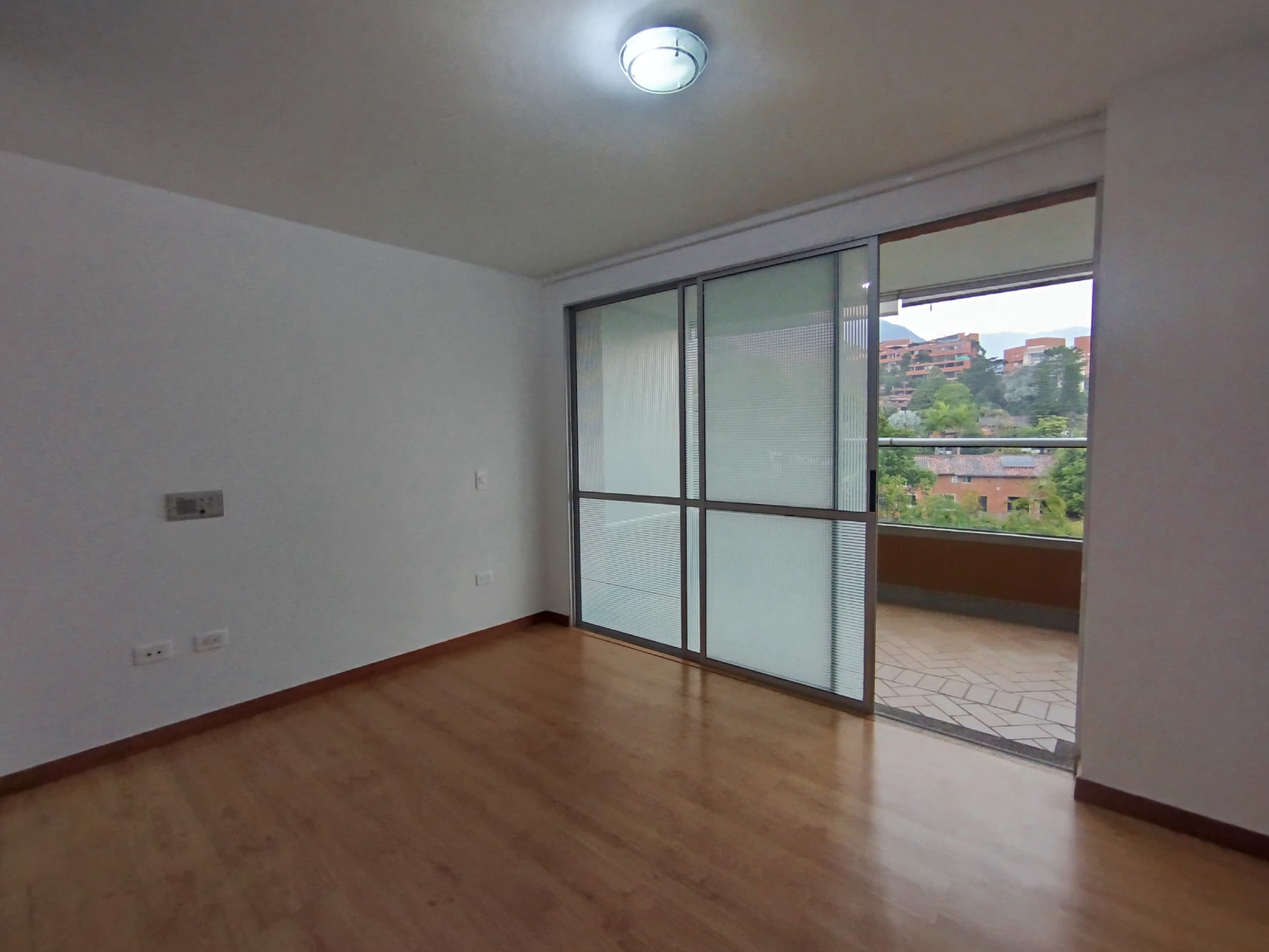 Apartamento en arriendo en San Lucas, Poblado, Medellín — foto 1 de 20