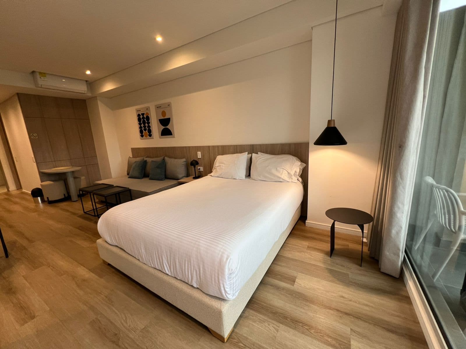 Apartaestudio en arriendo en Unicentro, Laureles, Medellín — foto 4 de 11