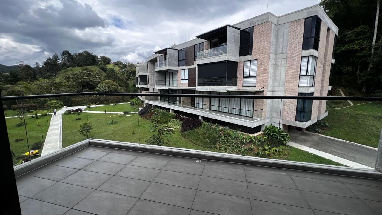 Apartamento en arriendo en Retiro — foto 2 de 20