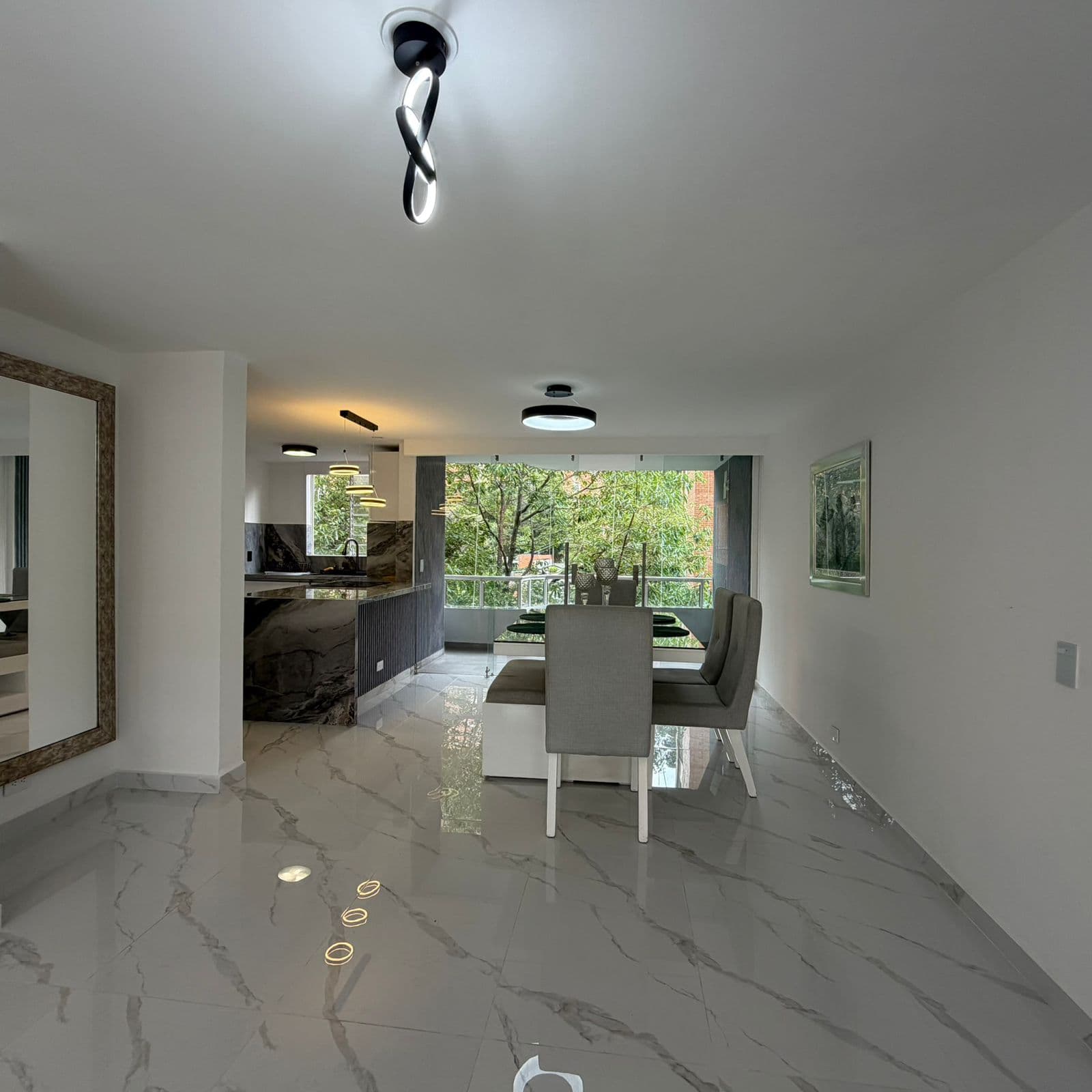 Apartamento en arriendo en Transversal Inferior, Poblado, Medellín — foto 3 de 20