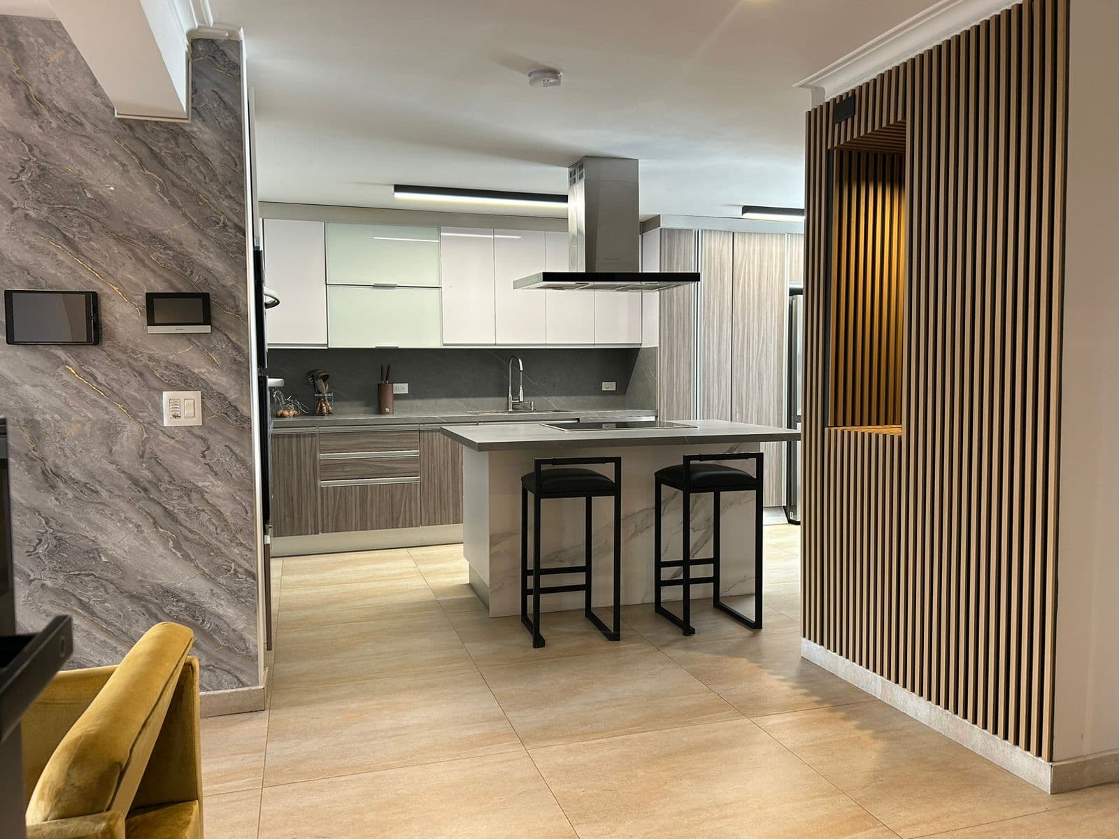 Apartamento en arriendo en Estadio, Laureles, Medellín — foto 3 de 16
