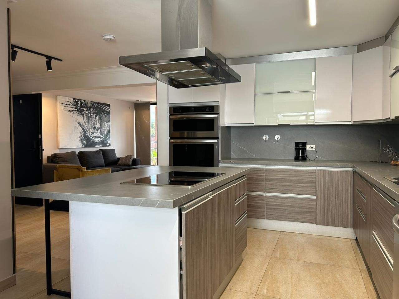 Apartamento en arriendo en Estadio, Laureles, Medellín — foto 5 de 16