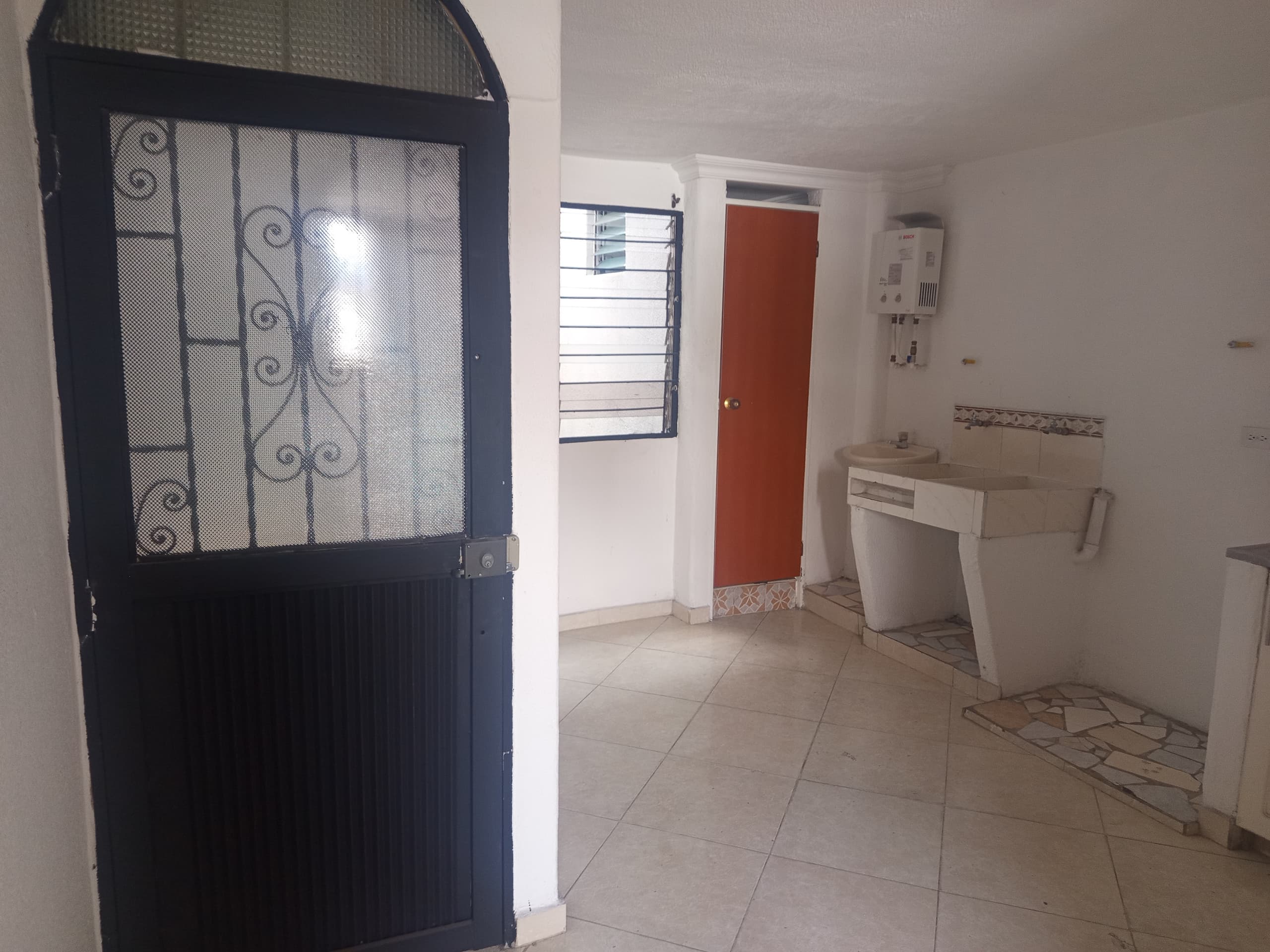 Apartaestudio en arriendo en Pilsen, Itagui — foto 2 de 12