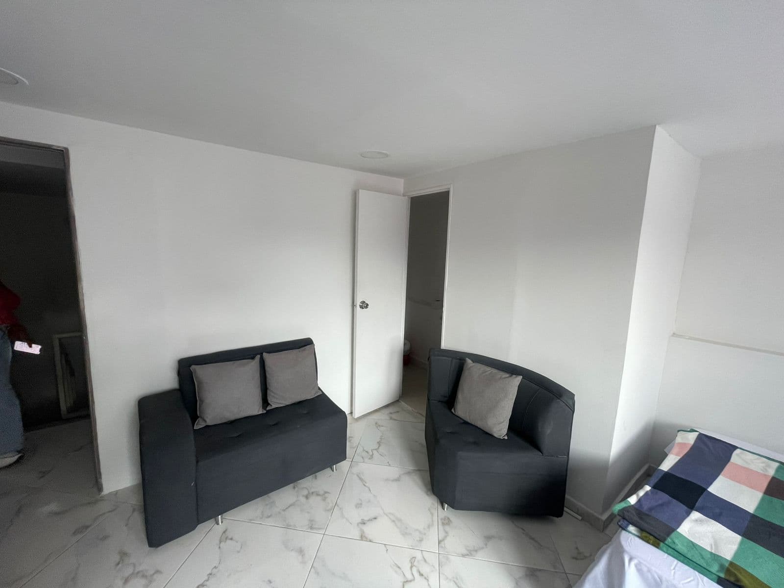 Apartaestudio en arriendo en Belen, Medellín — foto 2 de 15
