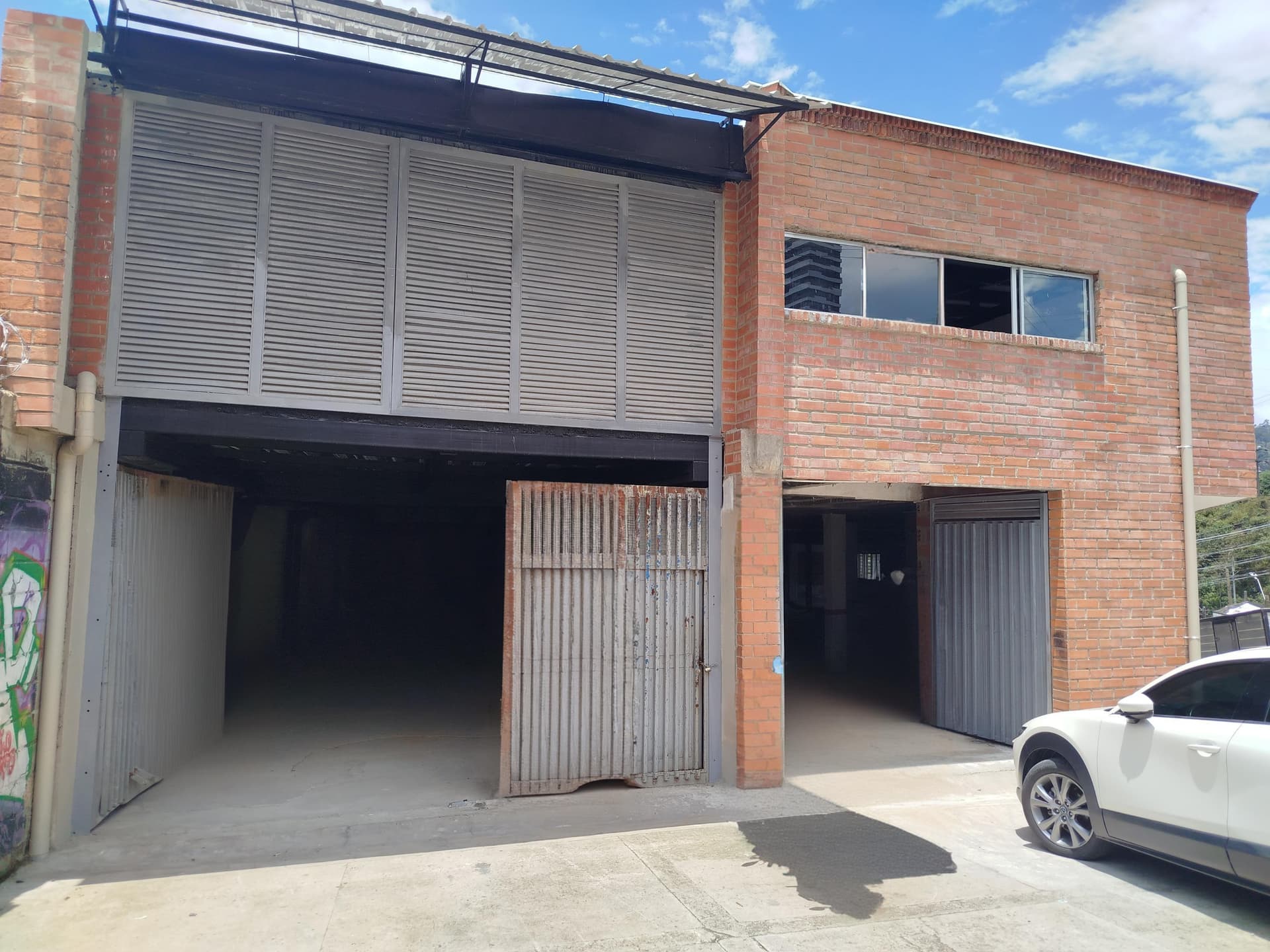 Bodega en arriendo en La Estrella — foto 1 de 13