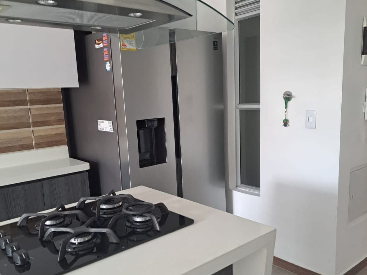 Apartamento en arriendo en San Bernardo, Belen, Medellín — foto 2 de 15