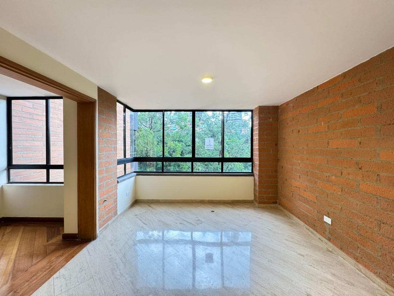Apartamento en arriendo en La Tomatera, Poblado, Medellín — foto 3 de 20