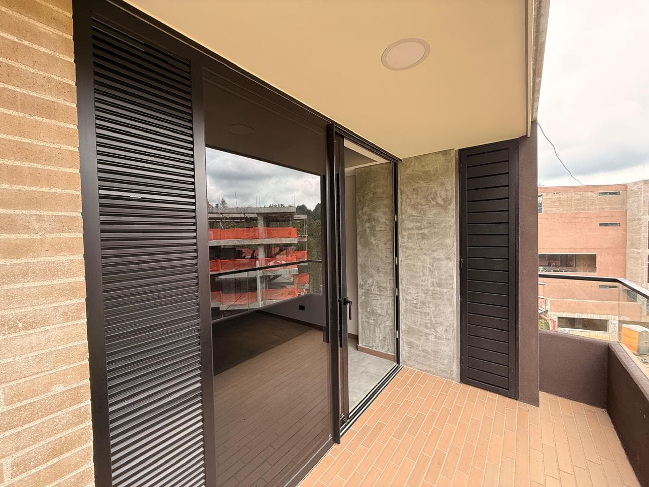 Apartamento en arriendo en Retiro — foto 1 de 20