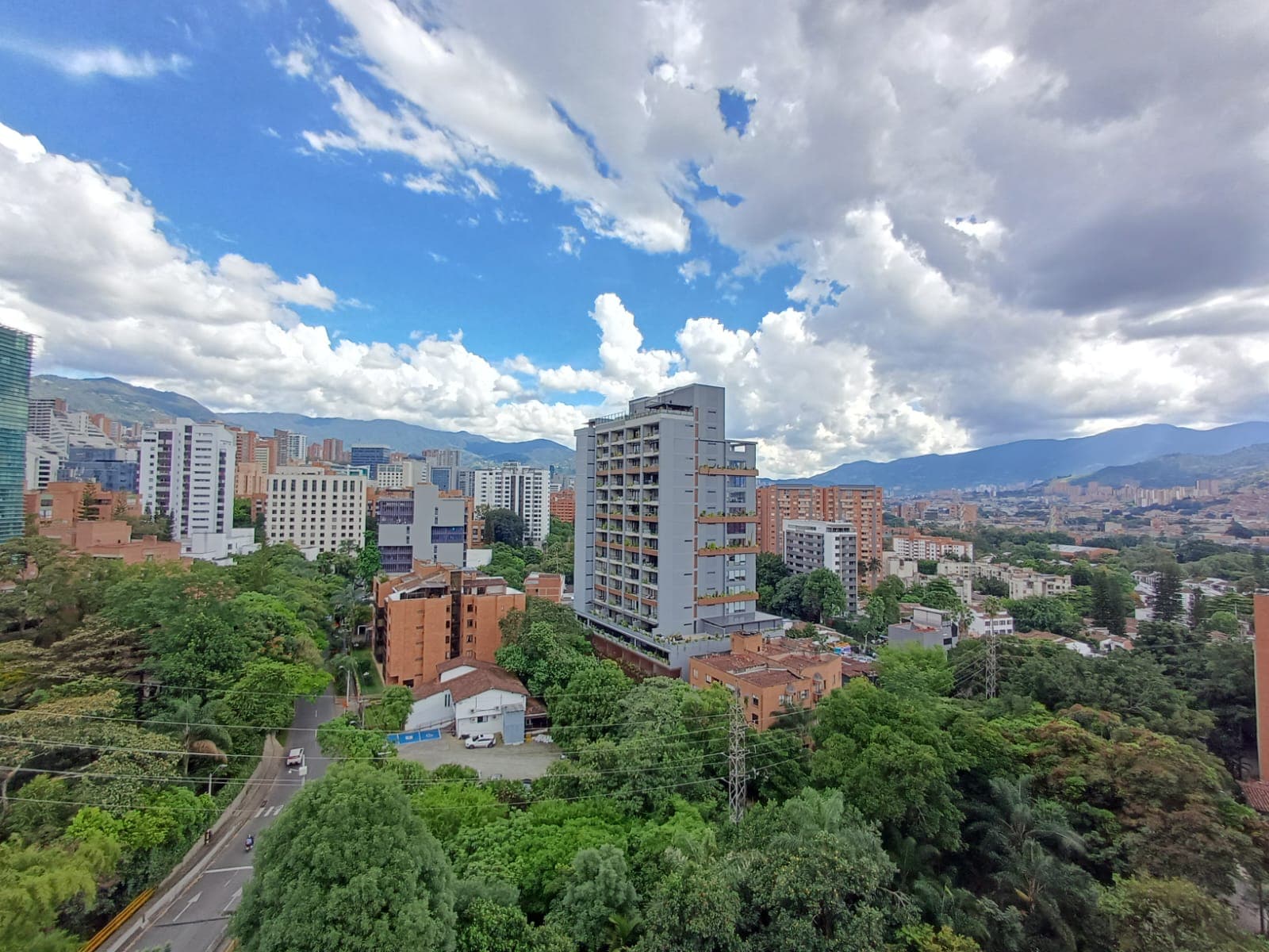 Apartamento en arriendo en Astorga, Poblado, Medellín — foto 1 de 18