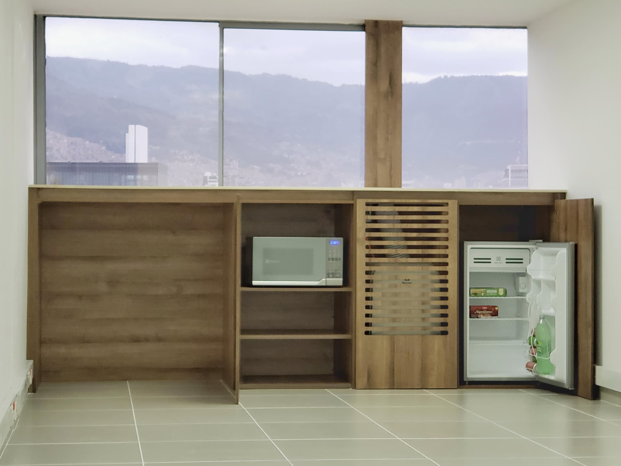 Oficina en arriendo en Laureles, Medellín — foto 5 de 13