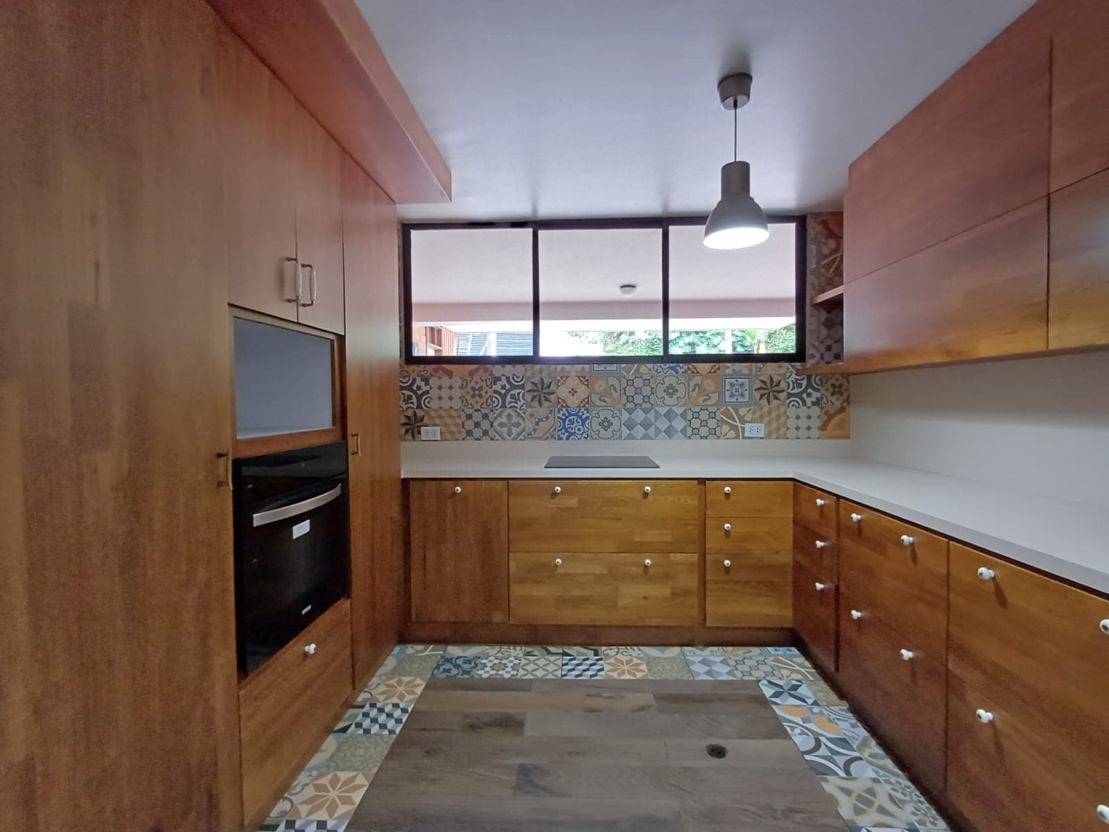 Casa Vivienda en arriendo en Transversal Inferior, Poblado, Medellín — foto 2 de 20