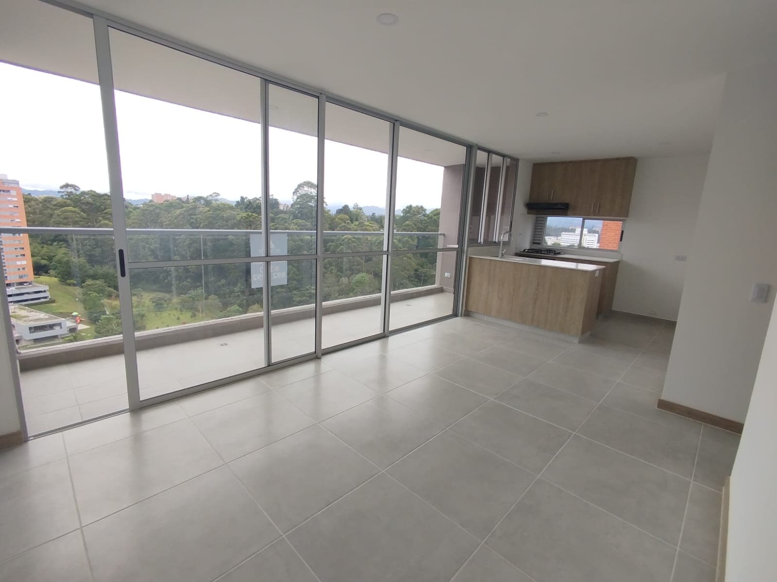 Apartamento en arriendo en Rionegro — foto 2 de 16