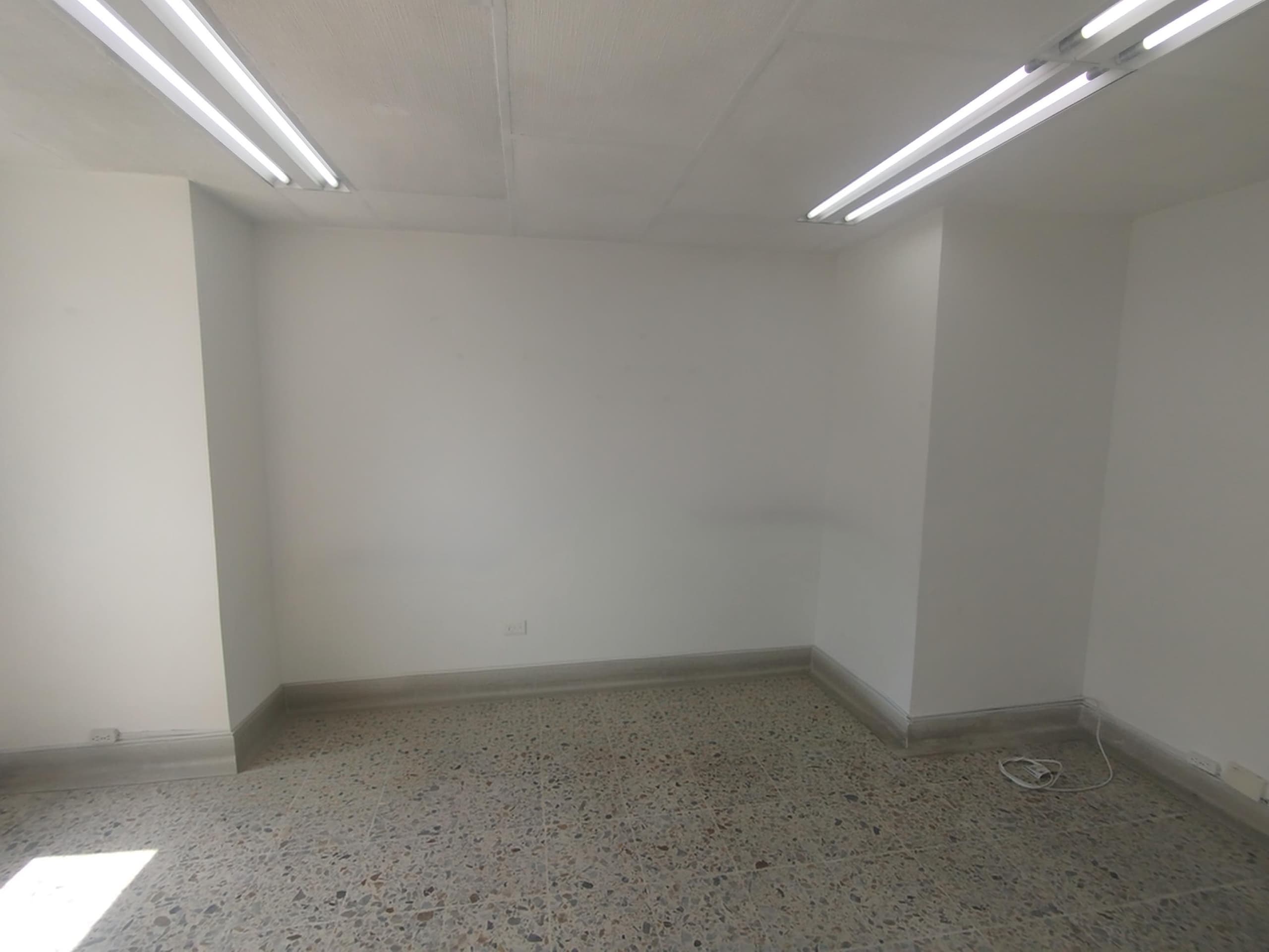 Local en arriendo en Itagui — foto 3 de 14