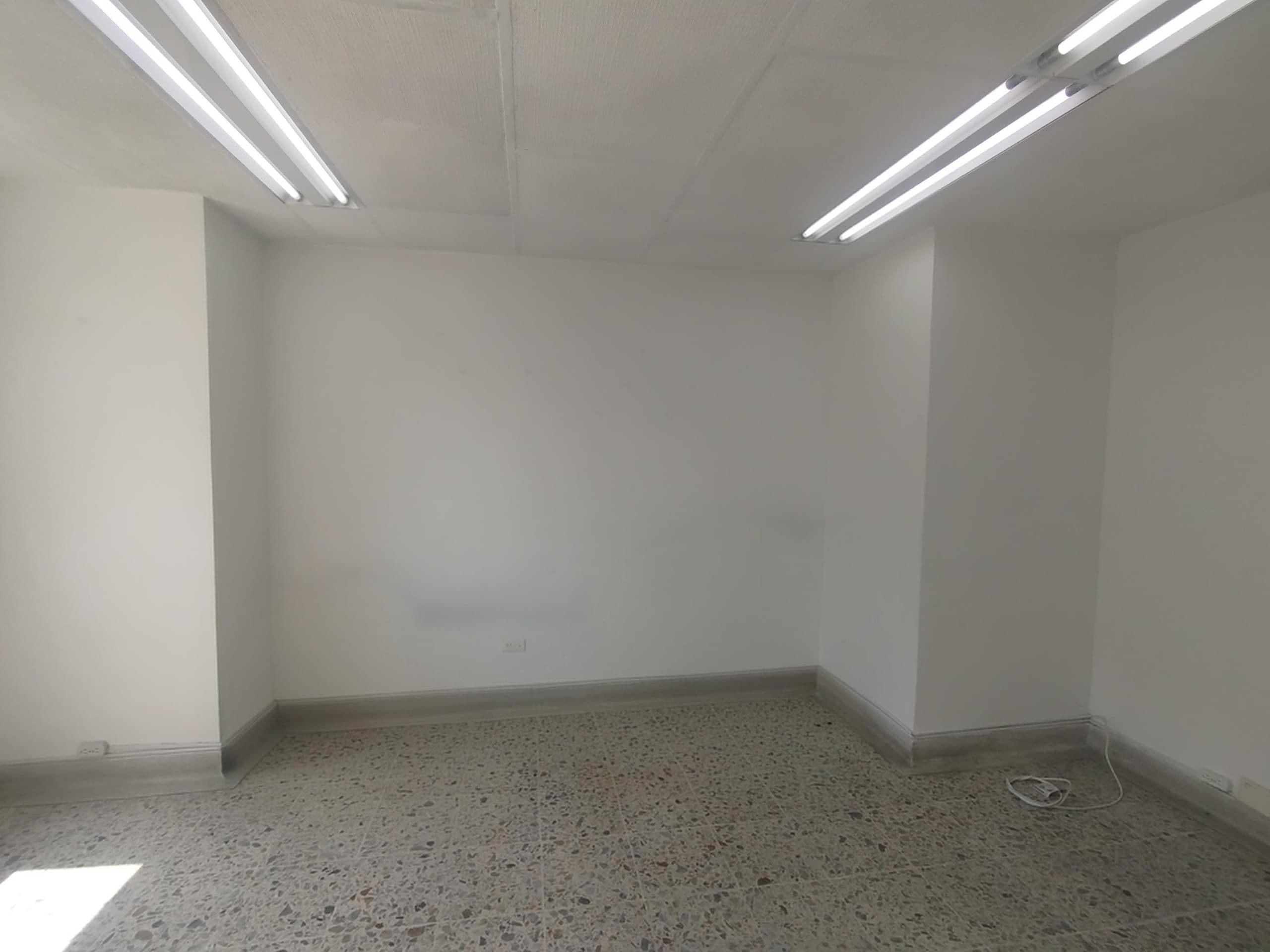 Local en arriendo en Itagui — foto 5 de 14