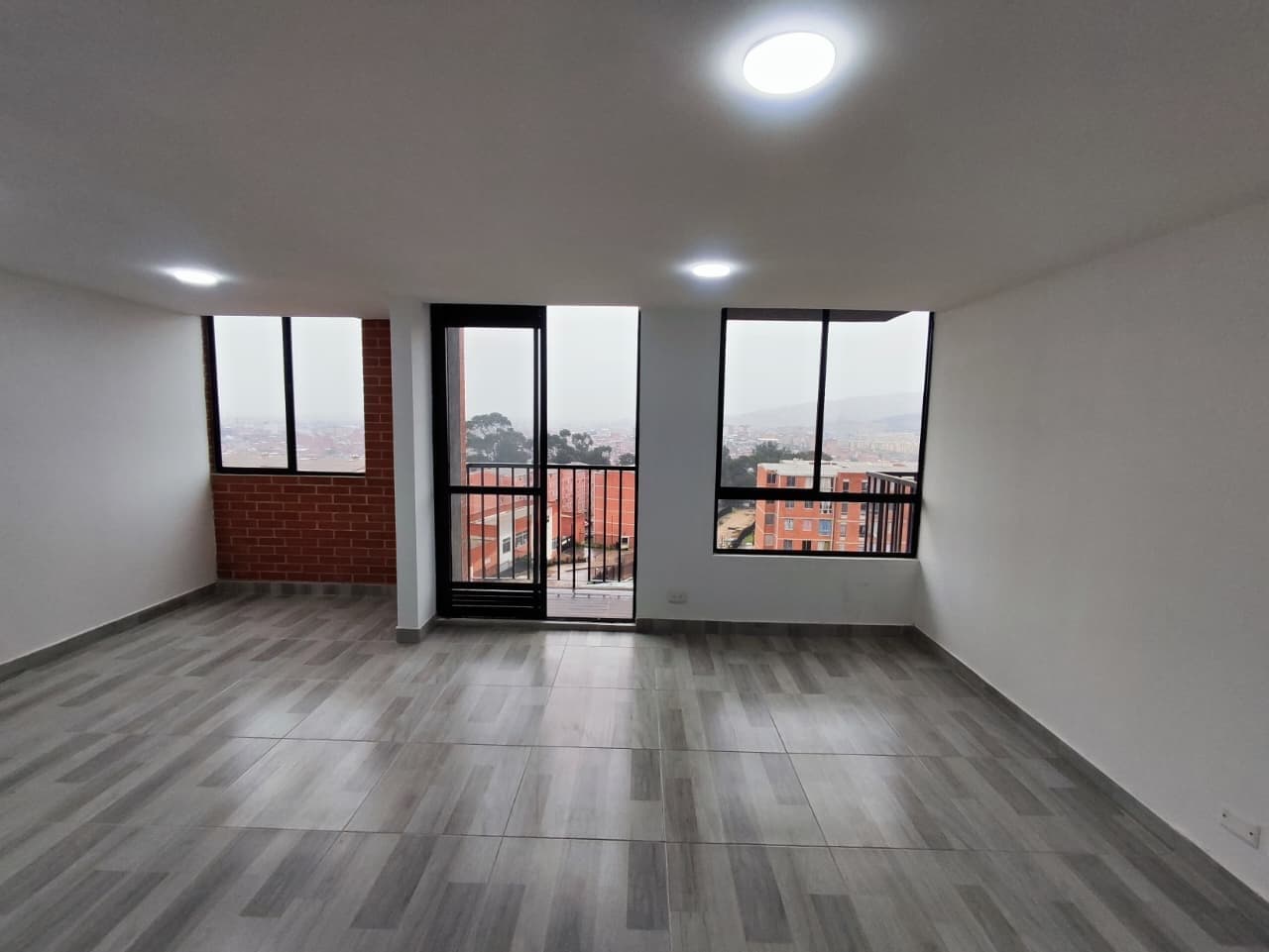 Apartamento en arriendo en Soacha — foto 1 de 19