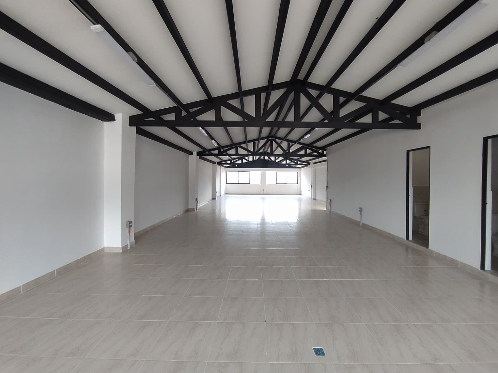 Local en arriendo en Aranjuez, Centro, Medellín — foto 5 de 12