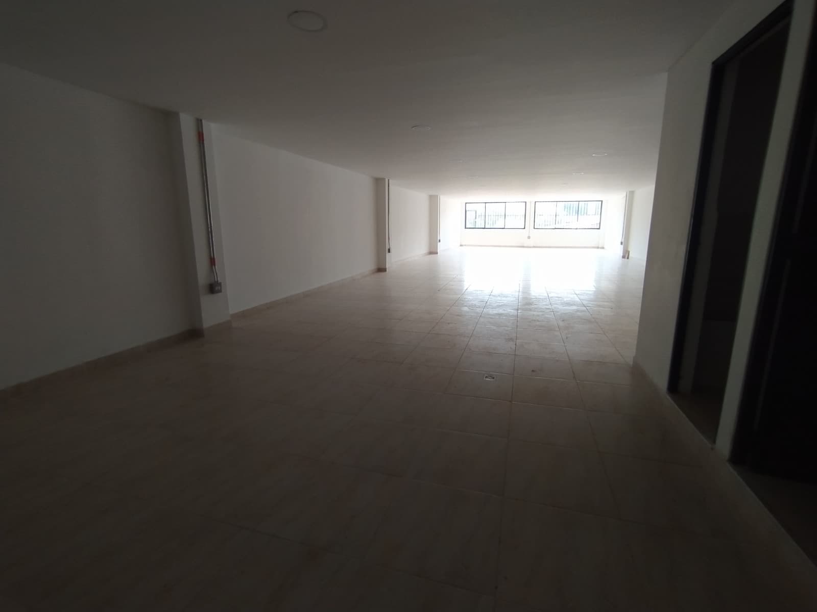 Local en arriendo en Aranjuez, Centro, Medellín — foto 1 de 13