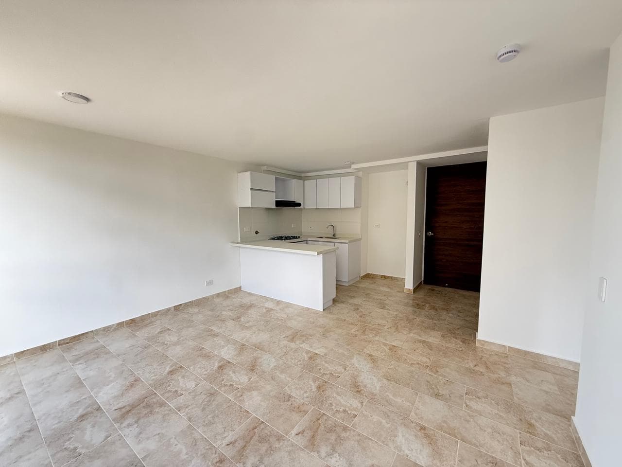 Apartamento en arriendo en Rionegro — foto 3 de 13
