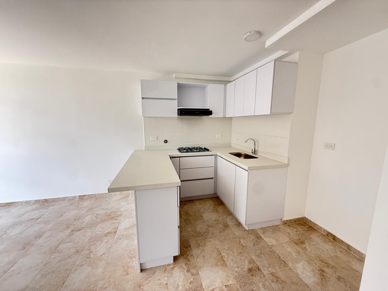 Apartamento en arriendo en Rionegro — foto 4 de 13