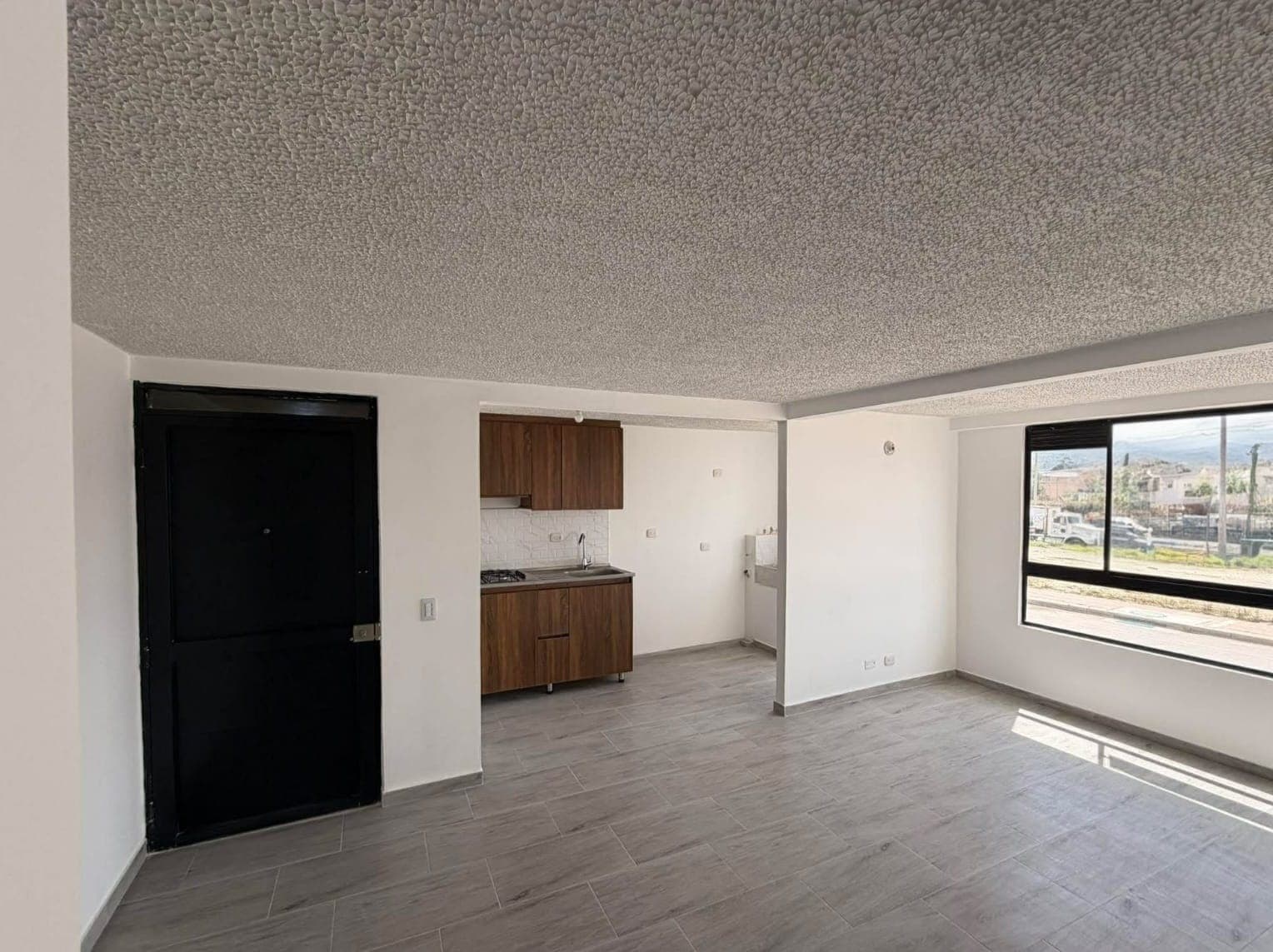 Apartamento en arriendo en Soacha — foto 2 de 16