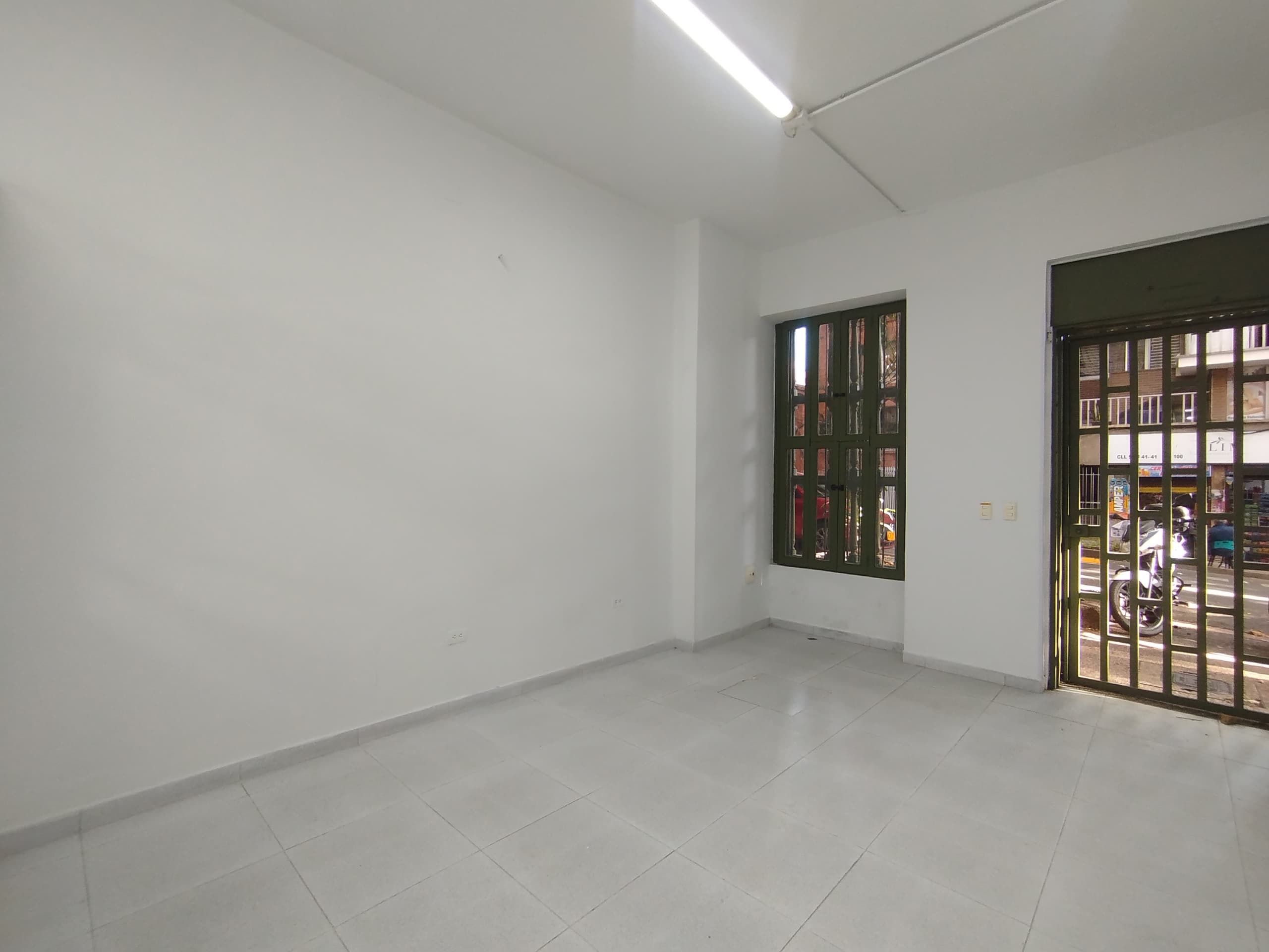 Casa Comercial en arriendo en La Candelaria, Centro, Medellín — foto 3 de 20