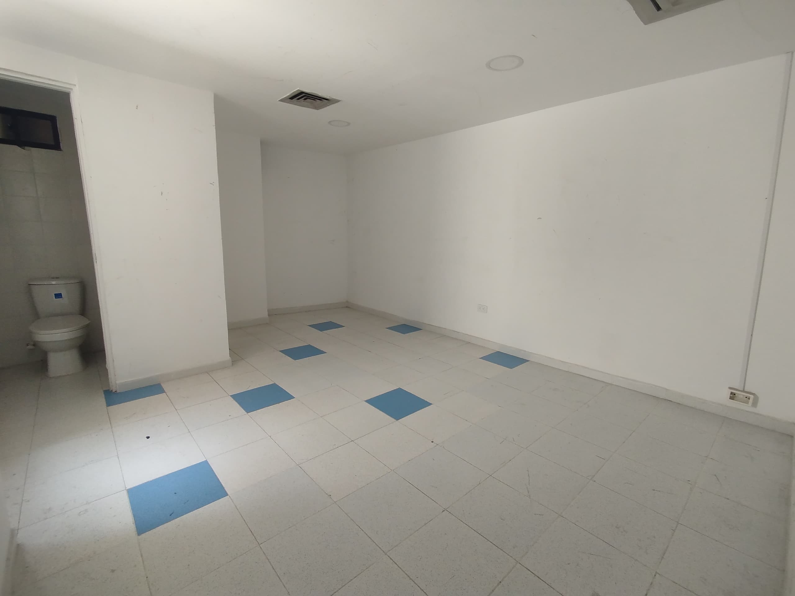 Local en arriendo en Itagui — foto 2 de 17
