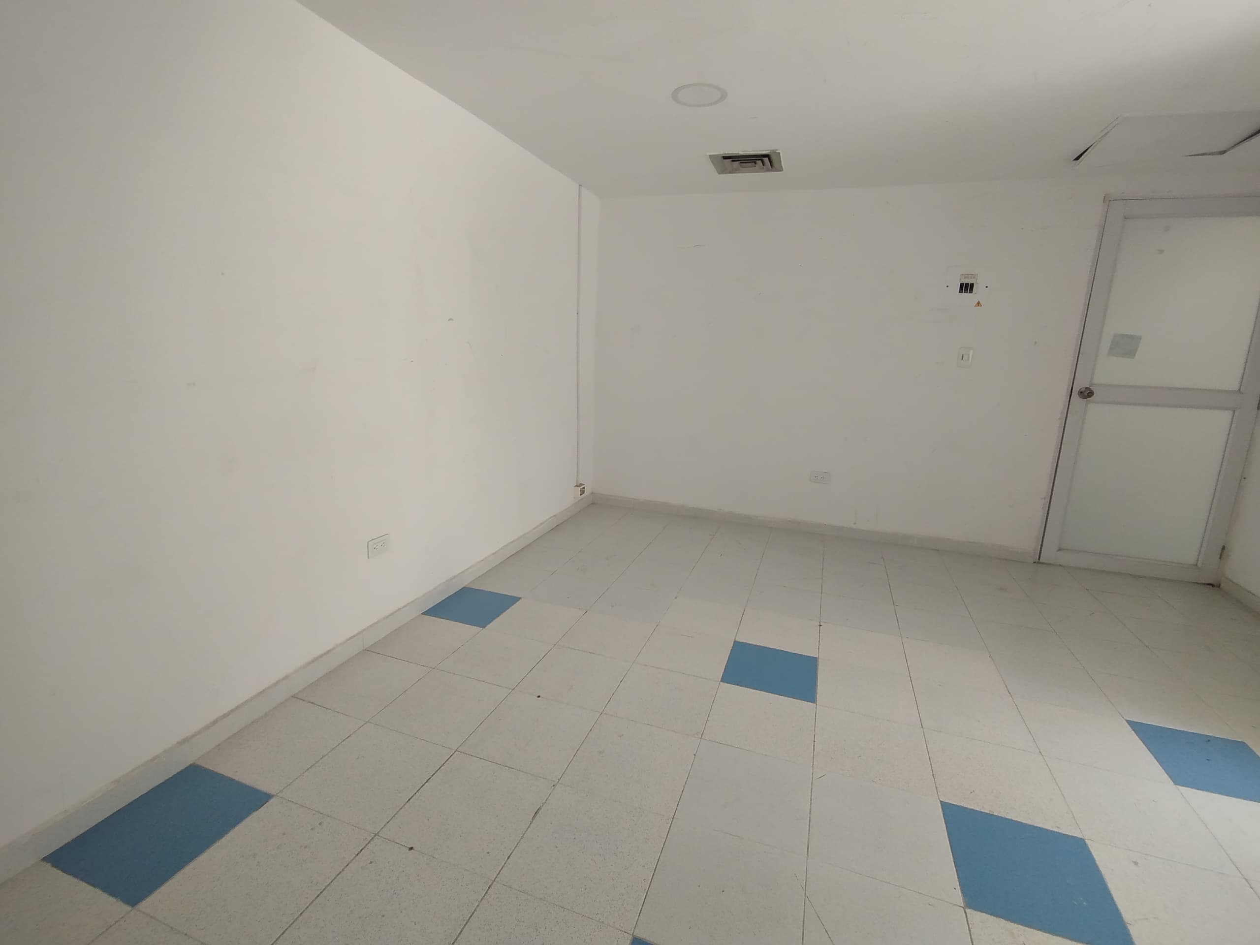 Local en arriendo en Itagui — foto 4 de 17