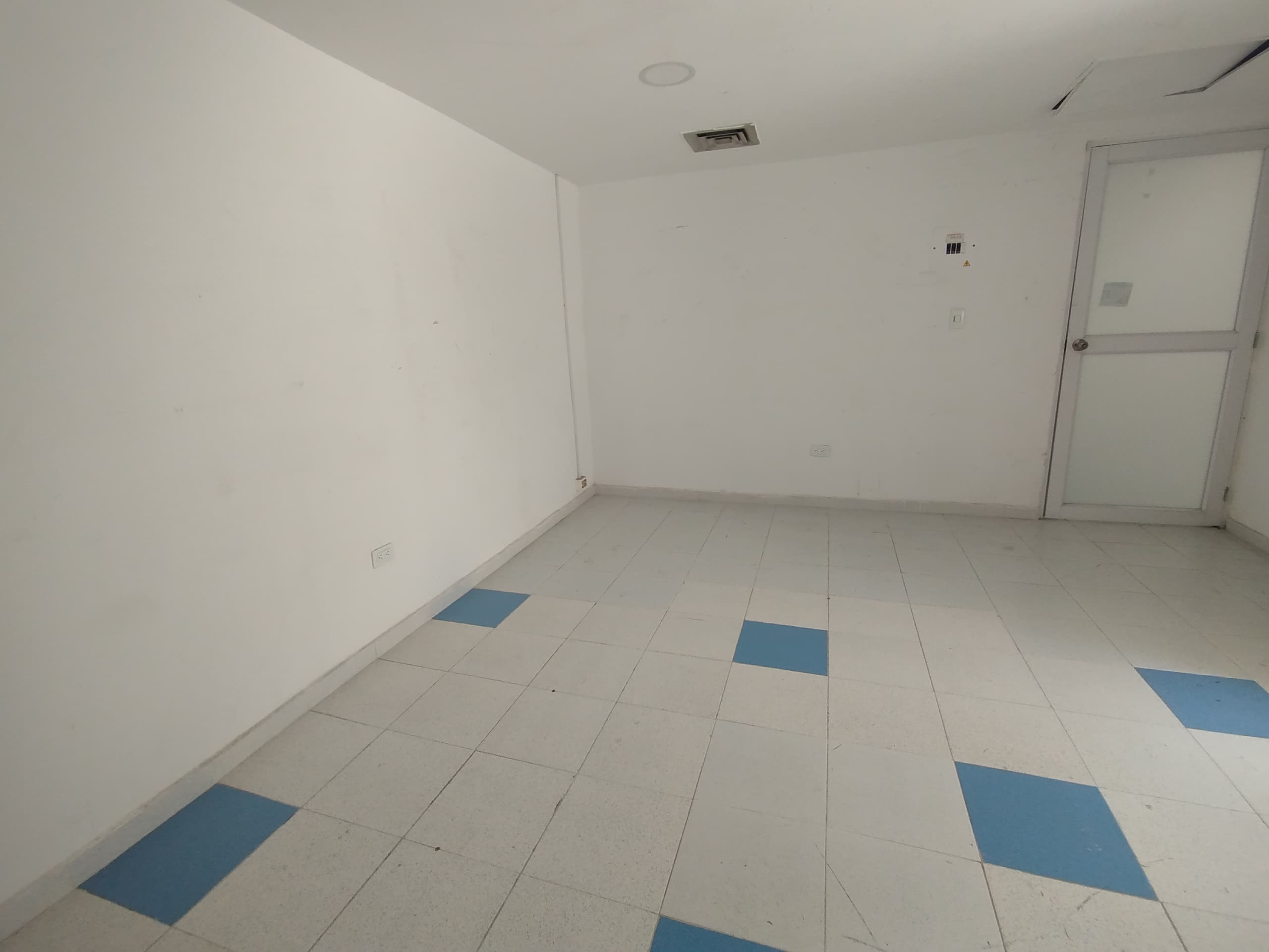 Local en arriendo en Itagui — foto 5 de 17