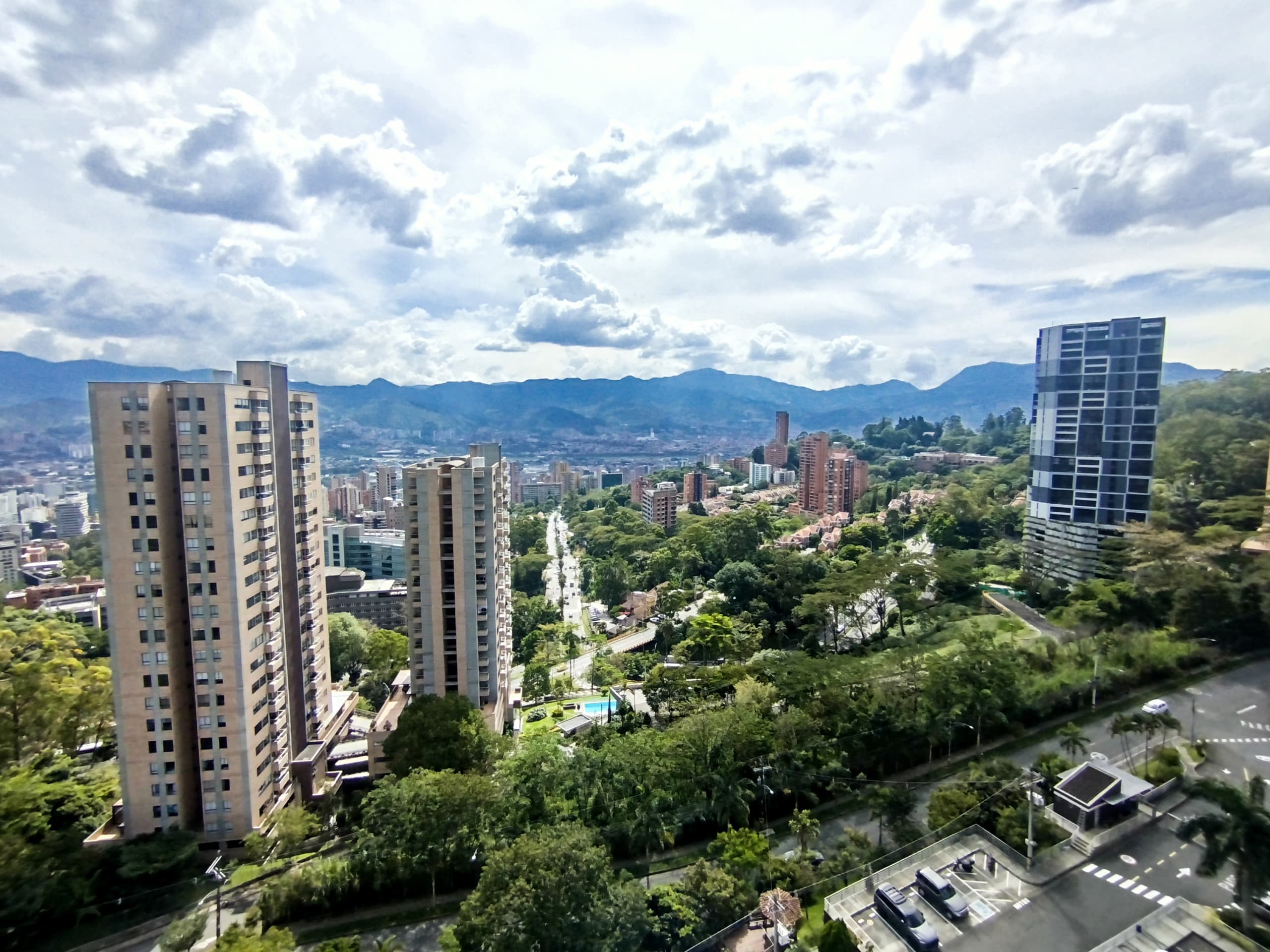 Apartamento en arriendo en Altos Del, Poblado, Medellín — foto 5 de 20