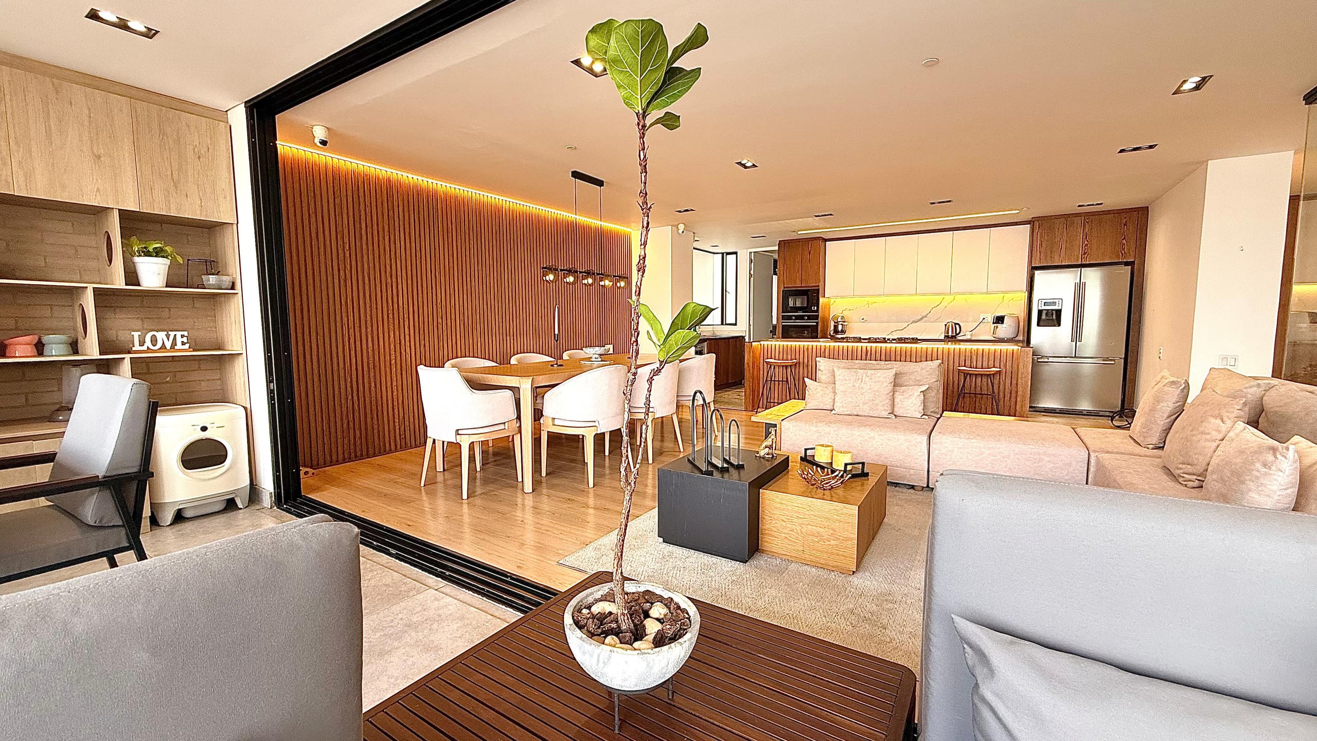 Apartamento en arriendo en Santa María De Los Ángeles, Poblado, Medellín — foto 2 de 20