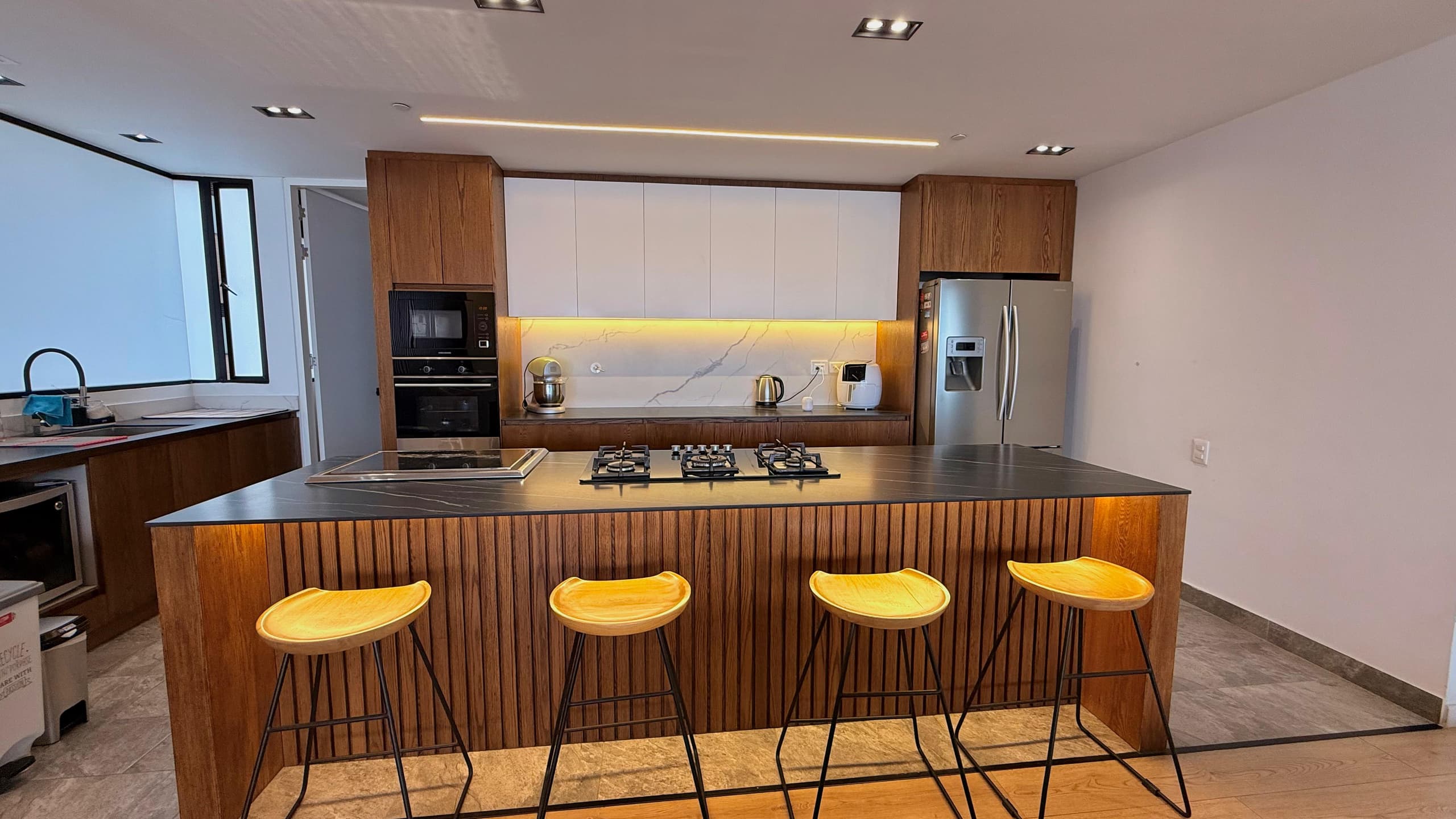 Apartamento en arriendo en Santa María De Los Ángeles, Poblado, Medellín — foto 4 de 20