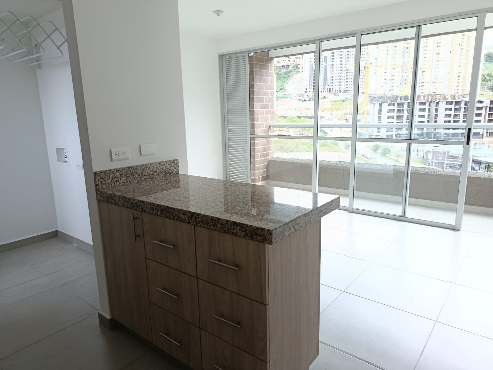 Apartamento en arriendo en Calasanz Parte Alta, La America, Medellín — foto 4 de 20