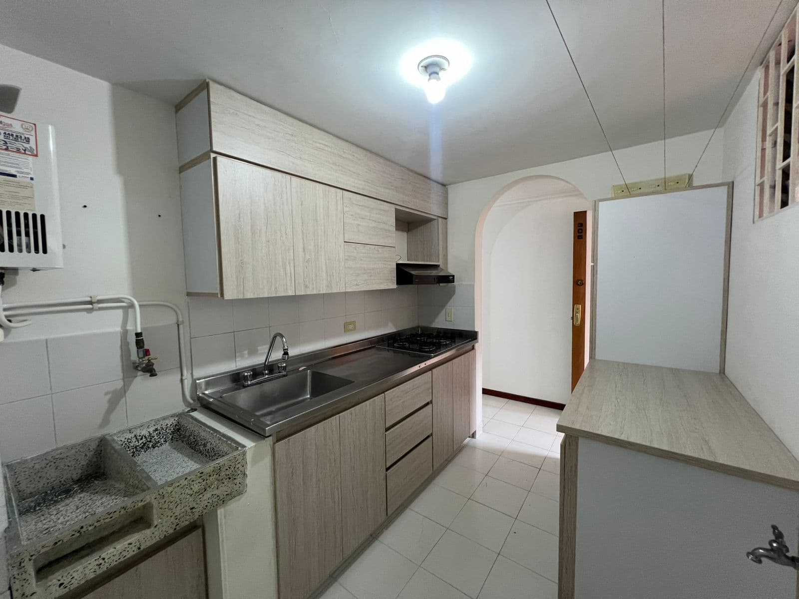 Apartamento en arriendo en La America, Medellín — foto 1 de 13