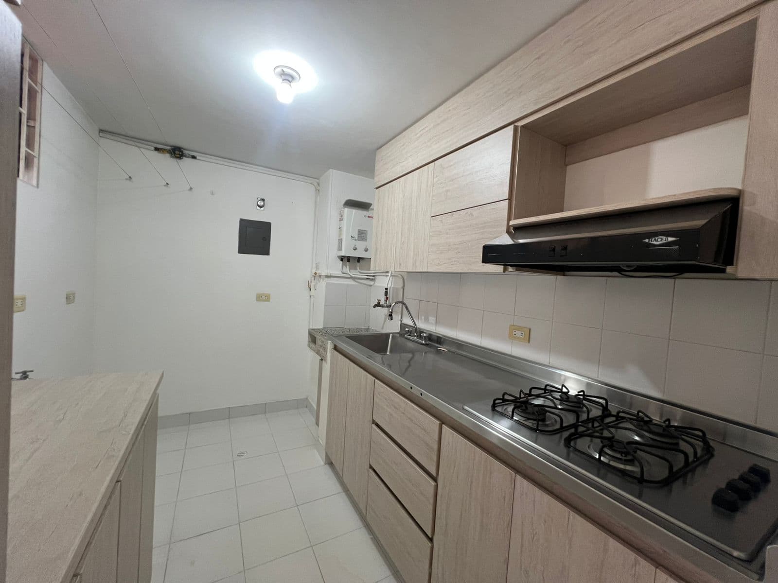 Apartamento en arriendo en La America, Medellín — foto 2 de 13