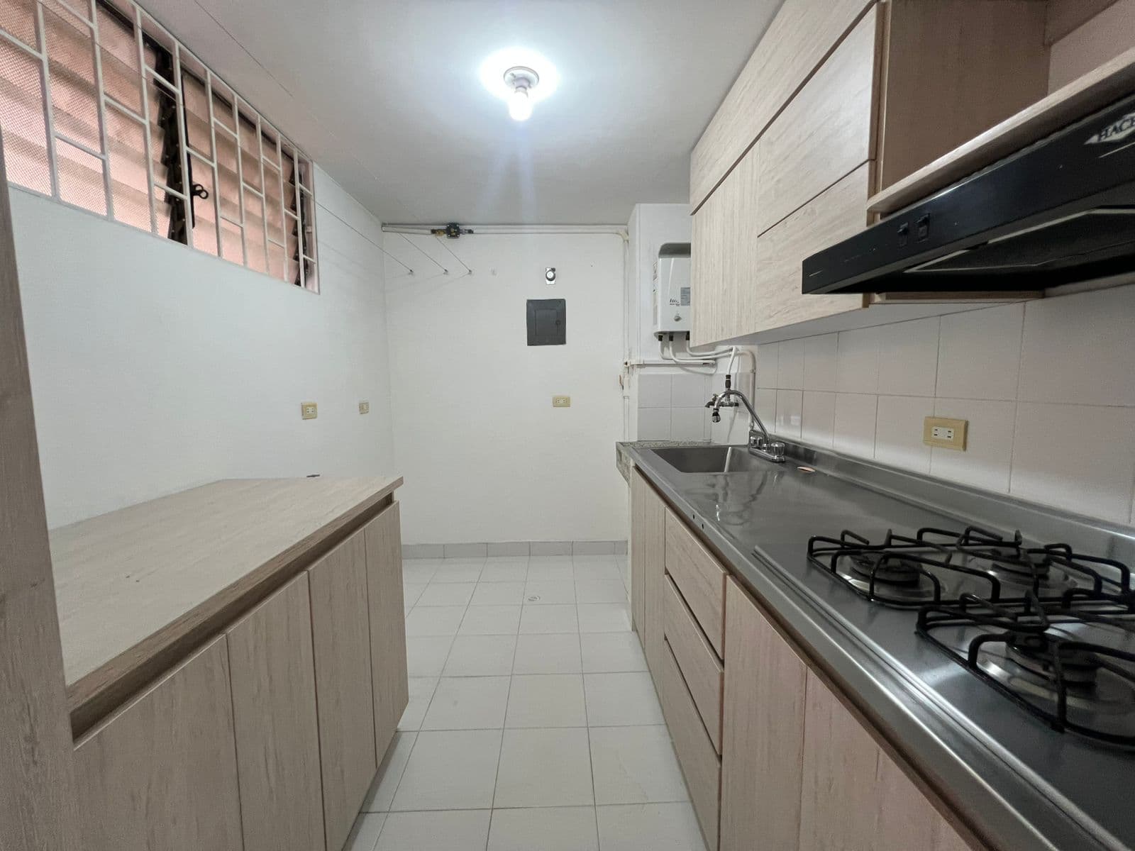 Apartamento en arriendo en La America, Medellín — foto 3 de 13