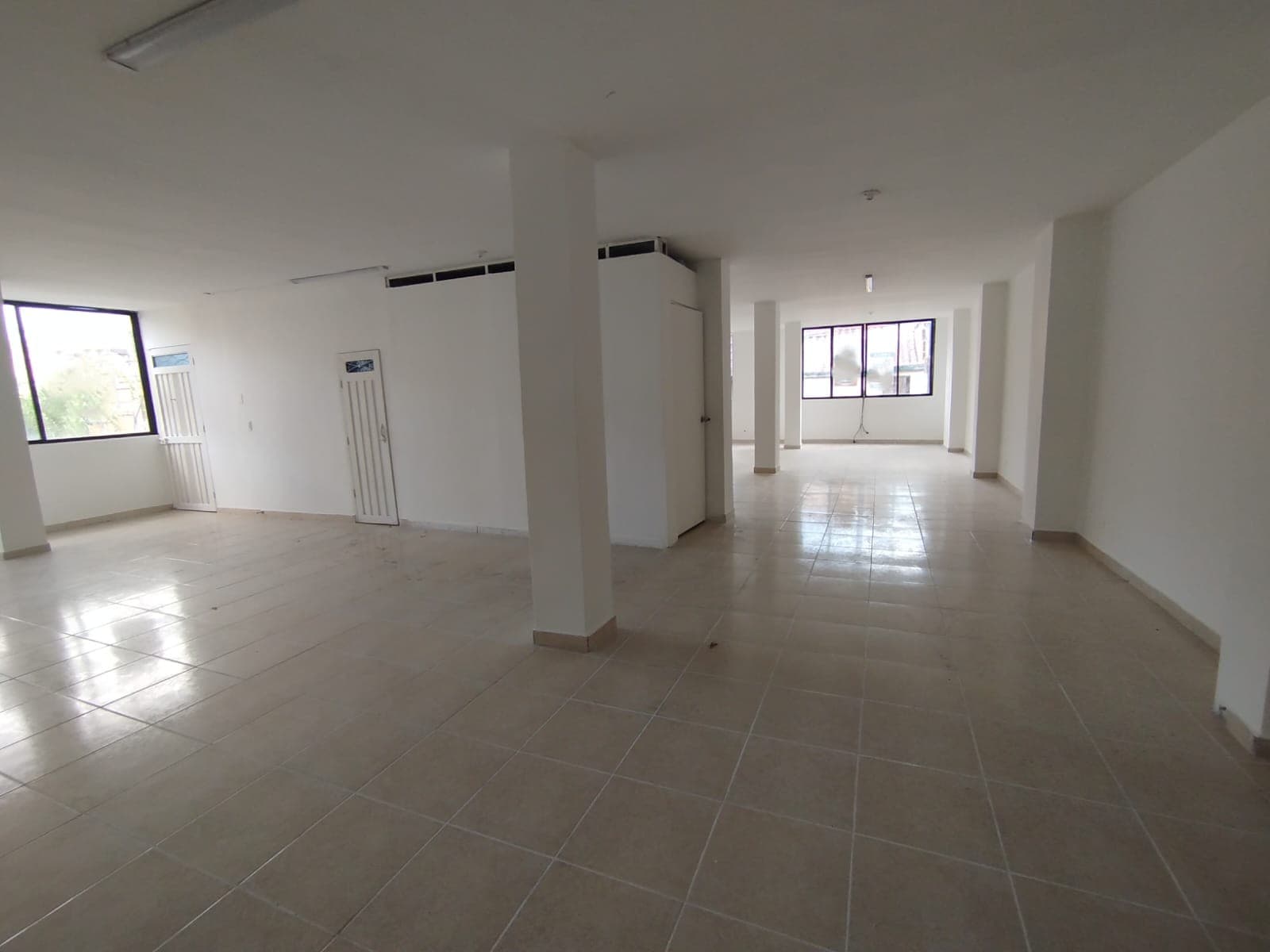 Local en arriendo en Bello — foto 2 de 12