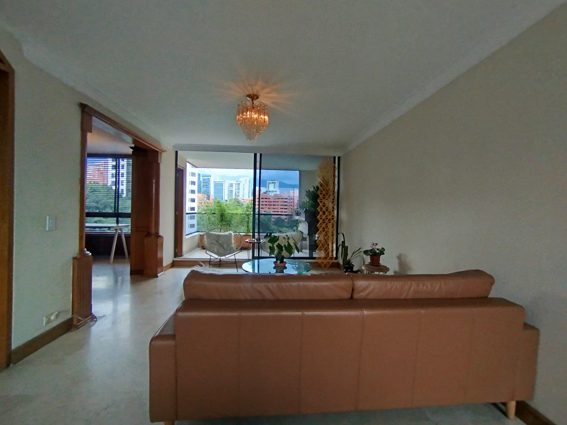 Apartamento en arriendo en Patio Bonito, Poblado, Medellín — foto 1 de 20