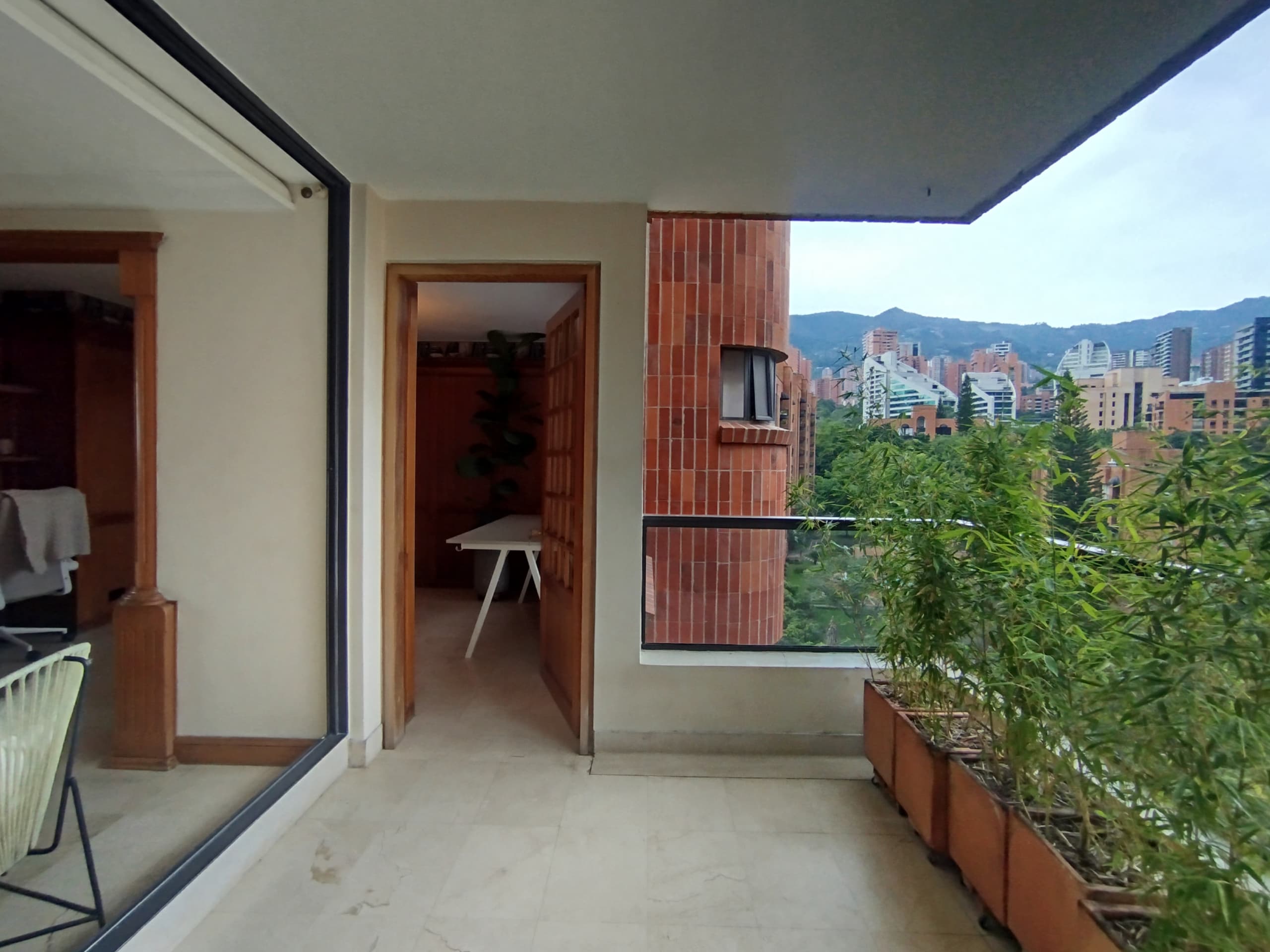 Apartamento en arriendo en Patio Bonito, Poblado, Medellín — foto 5 de 20