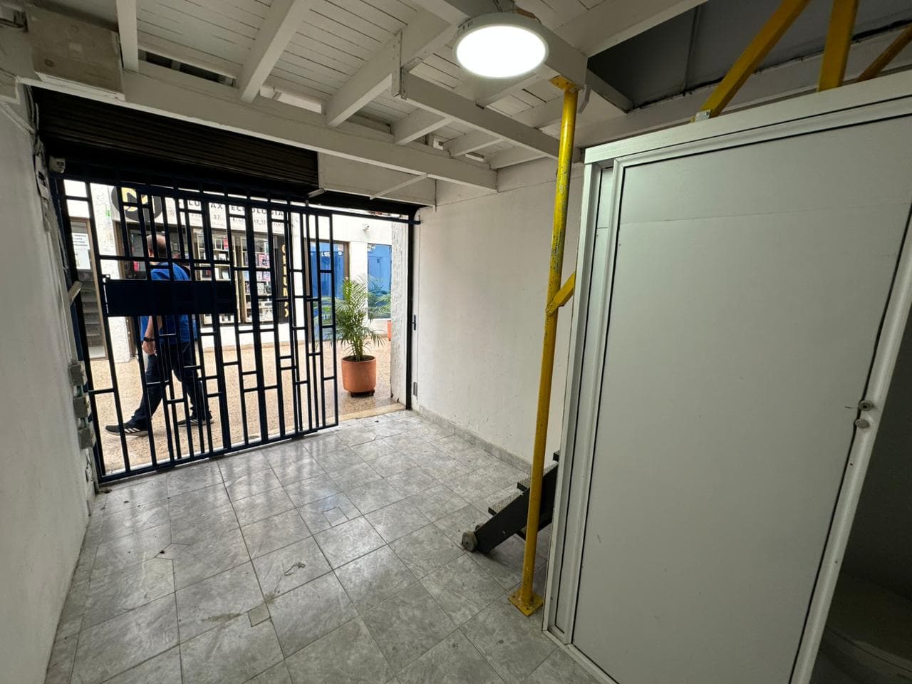 Local en arriendo en Centro De, Envigado — foto 5 de 12