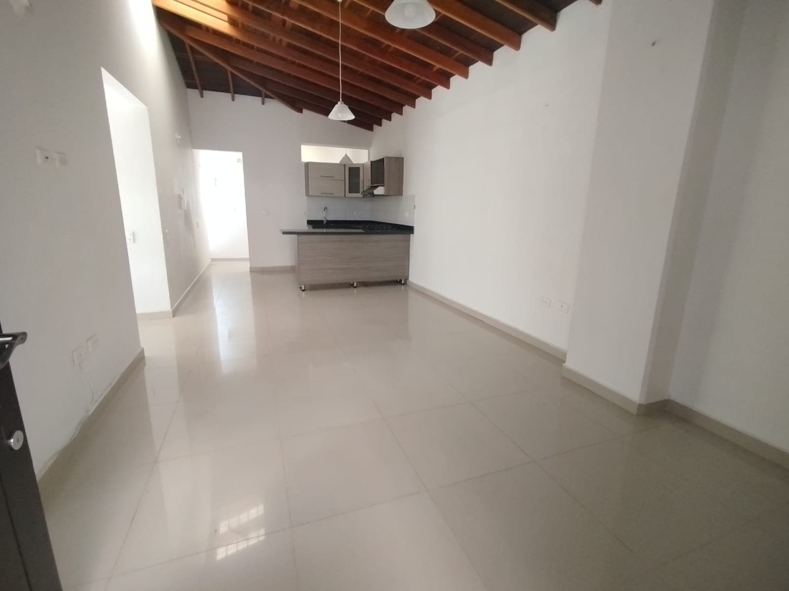 Apartamento en arriendo en Rionegro — foto 2 de 14
