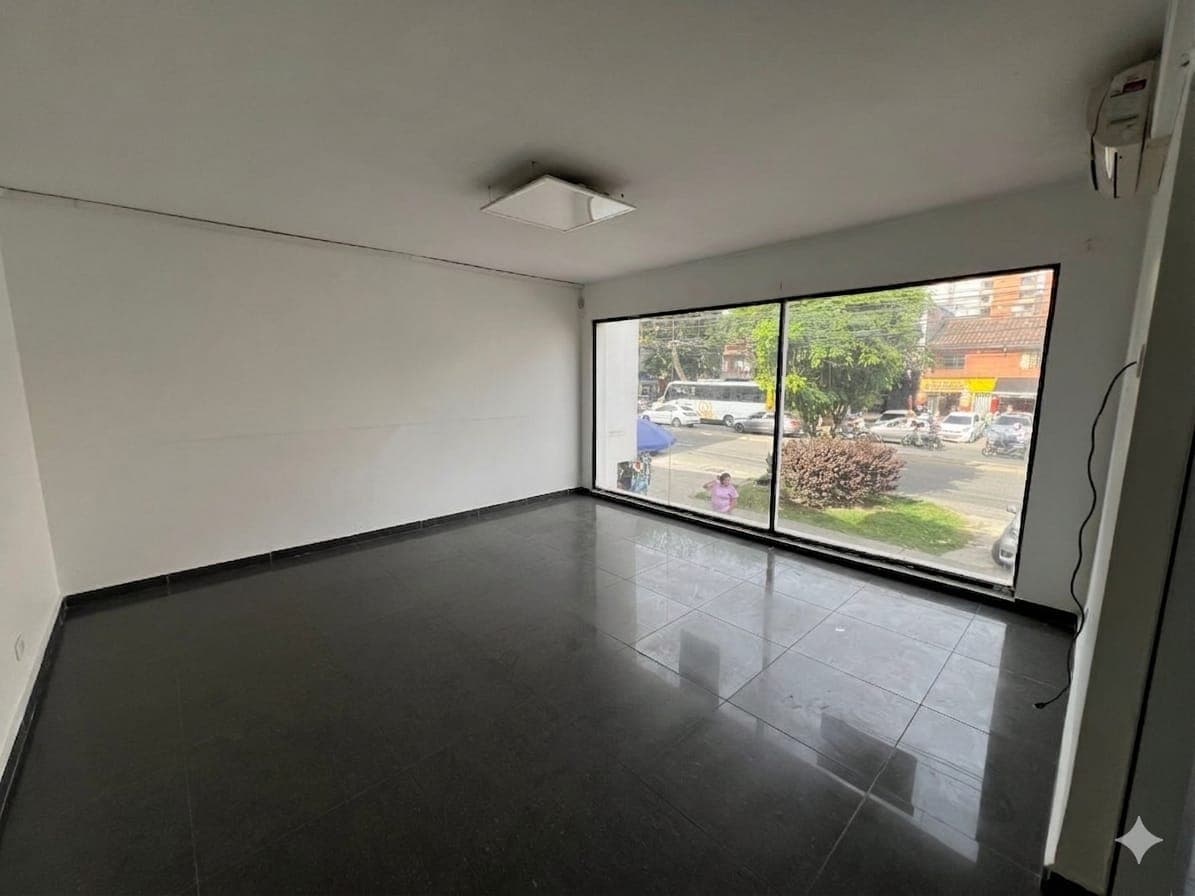Casa Comercial en arriendo en Floresta, Laureles, Medellín — foto 1 de 18