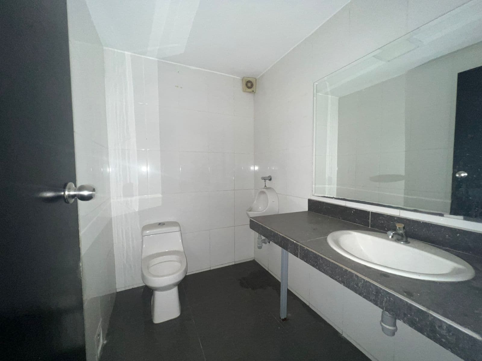 Casa Comercial en arriendo en Floresta, Laureles, Medellín — foto 5 de 18