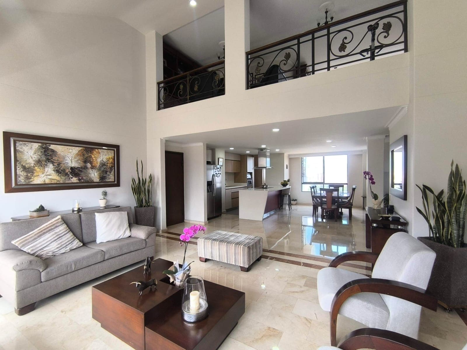 Apartamento en arriendo en Los Balsos, Poblado, Medellín — foto 2 de 20