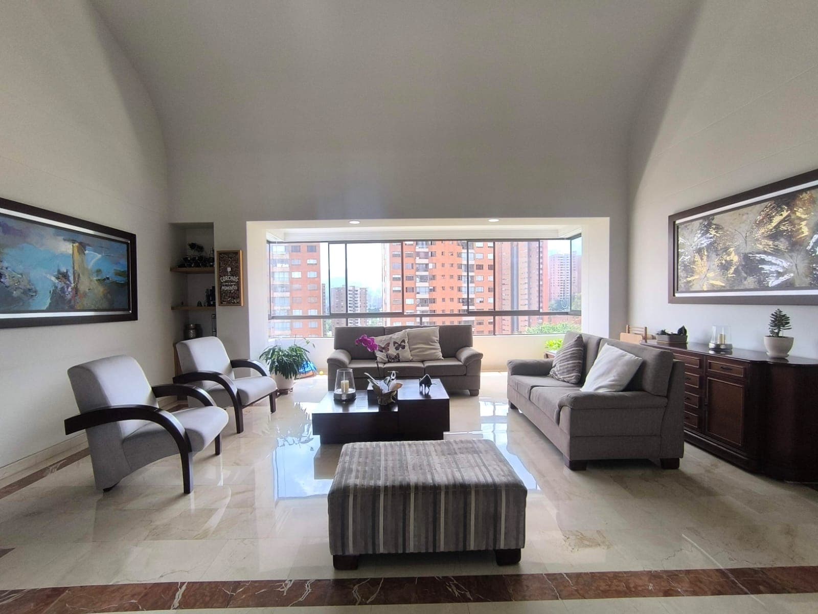 Apartamento en arriendo en Los Balsos, Poblado, Medellín — foto 3 de 20
