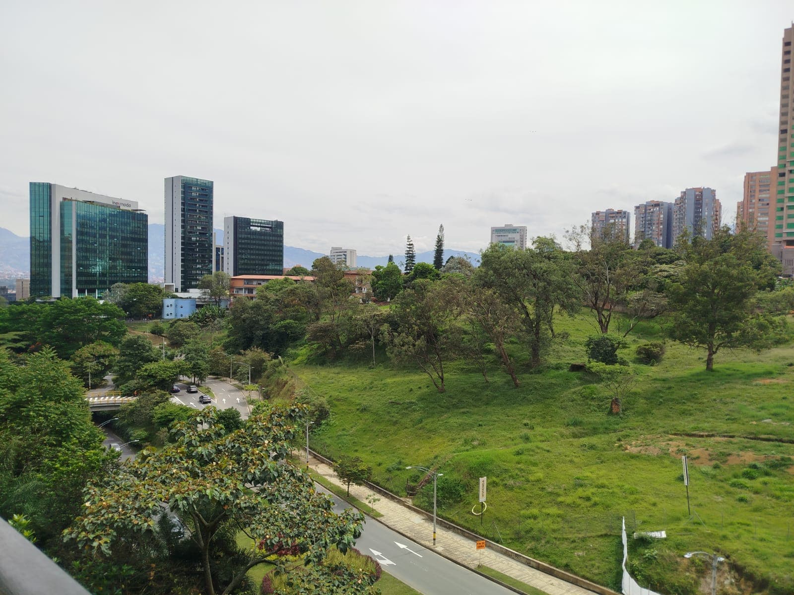 Apartamento en arriendo en Los Balsos, Poblado, Medellín — foto 1 de 20